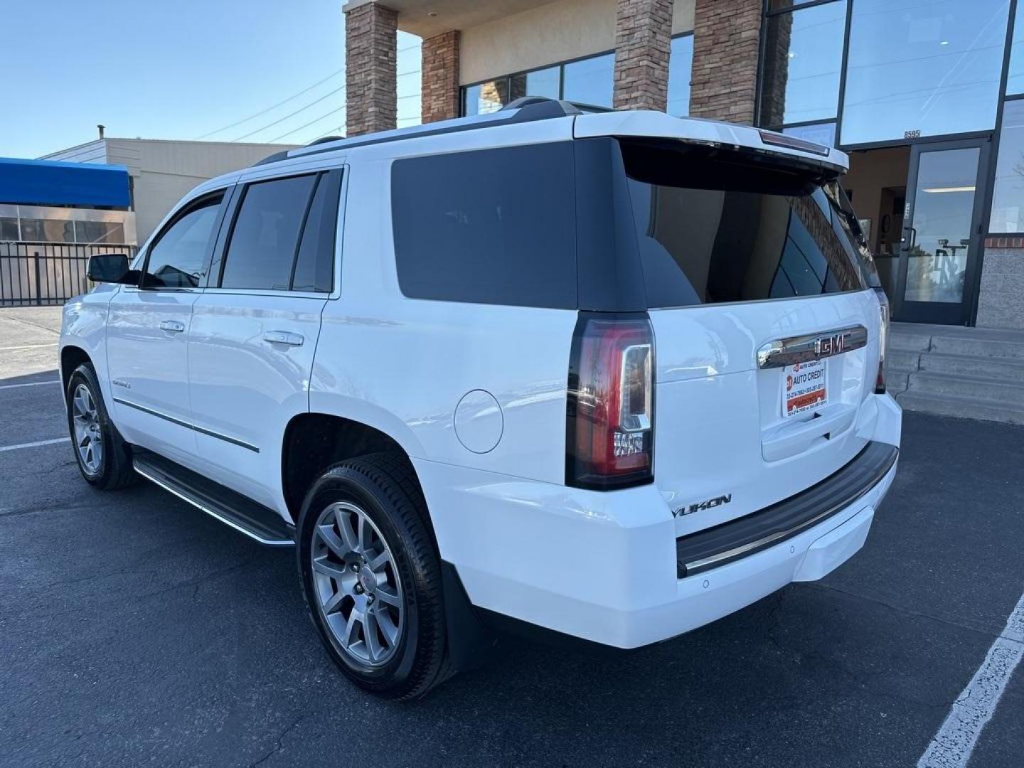 2016 Summit White /Jet Black GMC Yukon Denali (1GKS2CKJ8GR) with an EcoTec3 6.2L V8 engine, Automatic transmission, located at 8595 Washington St., Thornton, CO, 80229, (303) 287-5511, 39.852348, -104.978447 - 2016 GMC Yukon Denali in Mint Condition!<br><br>All Cars Have Clean Titles And Are Serviced Before Sale., Clean Carfax, No Accident, All Books and Keys, New Tires, Blind Spot Monitoring, Backup Camera, Leather, Collision Warning, Heated and Ventilated Seats, Bluetooth/ With Bluetooth Audio, Non Smok - Photo#7