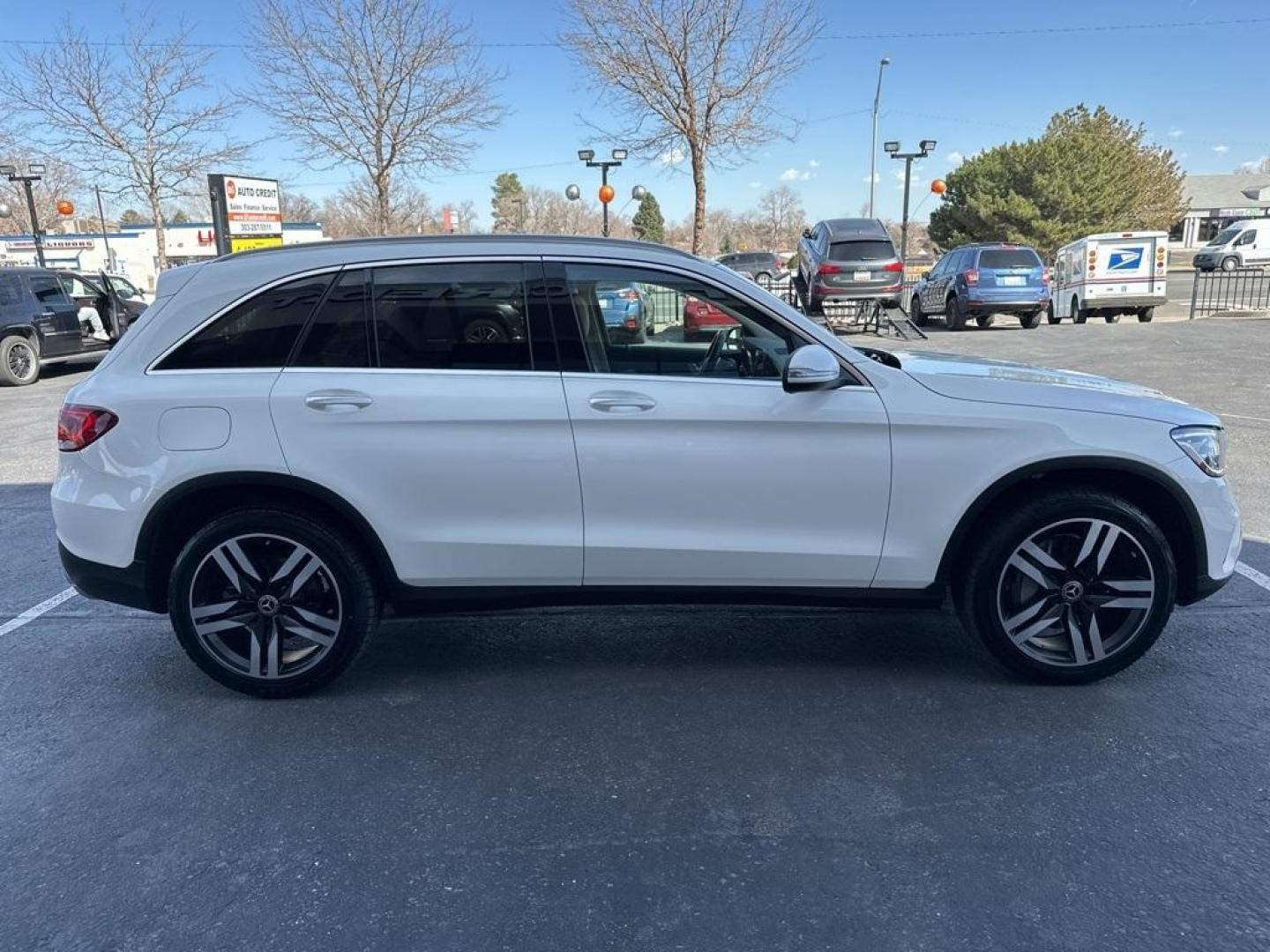 2020 White /Actual Mercedes-Benz GLC GLC 300 (WDC0G8EB3LF) with an I4 engine, Automatic transmission, located at 8595 Washington St., Thornton, CO, 80229, (303) 287-5511, 39.852348, -104.978447 - 2020 Mercedes-Benz GLC<br>Blind Spot Monitoring, Backup Camera, Leather, Collision Warning, 4MATIC, 4-Way Lumbar Support, Electrically Adjustable Passenger Seat, Heated Front Bucket Seats, Panorama Sunroof, Power Driver Seat and Steering Column w/Memory.<br>D1 Auto NEVER charges dealer fees! All c - Photo#4