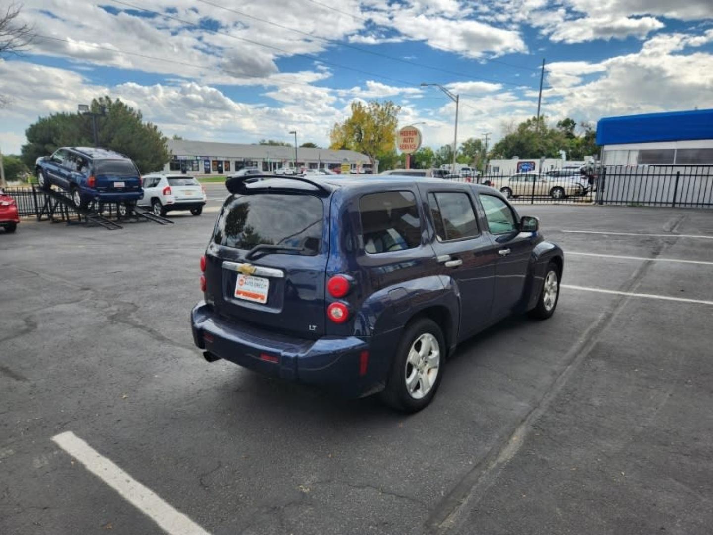 2007 CHEVROLET HHR LT1 (3GNDA23P77S) with an 2.4L L4 DOHC 16V engine, 6-Speed Automatic Overdrive transmission, located at 10890 W. Colfax Ave., Lakewood, CO, 80215, (303) 274-7692, 39.739914, -105.120132 - Photo#5