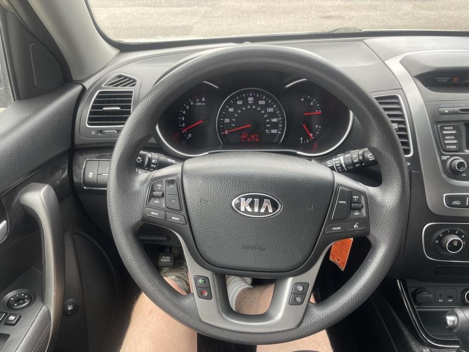 2015 Titanium Silver /Black Kia Sorento LX (5XYKTDA73FG) with an 3.3L V6 DGI Dual CVVT engine, Automatic transmission, located at 8595 Washington St., Thornton, CO, 80229, (303) 287-5511, 39.852348, -104.978447 - 2015 Kia Sorento<br><br>D1 Auto NEVER charges dealer fees! All cars have clean titles and have been inspected for mechanical issues. We have financing for everyone. Good credit, bad credit, first time buyers.<br>Clean CARFAX. Odometer is 14108 miles below market average!<br>Please call Lakewood Loca - Photo #8