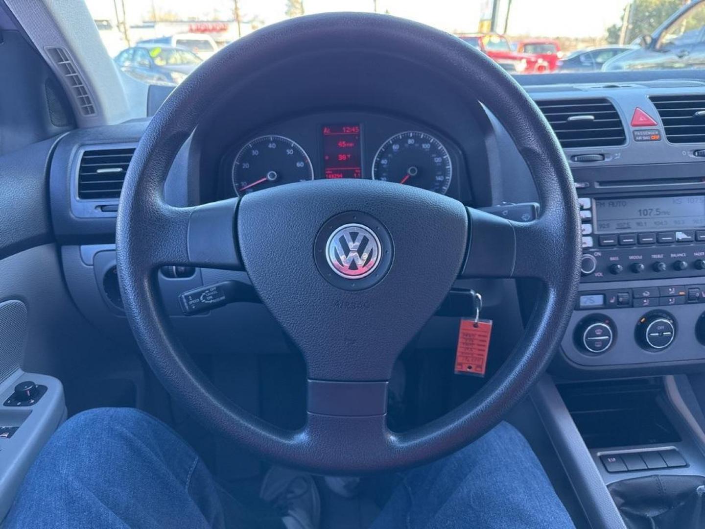 2005 Platinum Gray /Gray Volkswagen Jetta 2.5 (3VWSF71K95M) with an 2.5L I5 SMPI DOHC engine, Manual transmission, located at 8595 Washington St., Thornton, CO, 80229, (303) 287-5511, 39.852348, -104.978447 - 2005 Volkswagen Jetta FWD MANUAL TRANSMISSION. This car has ben inspected and runs like a top. Newer clutch, new tires, everything works as it should. Non turbo engine.<br><br> Leather, Heated Seats, 2.5L I5 SMPI DOHC, 5-Speed Manual, Gray w/Leather Seating Surfaces, Power Tilt and Slide Glass Sun - Photo#21