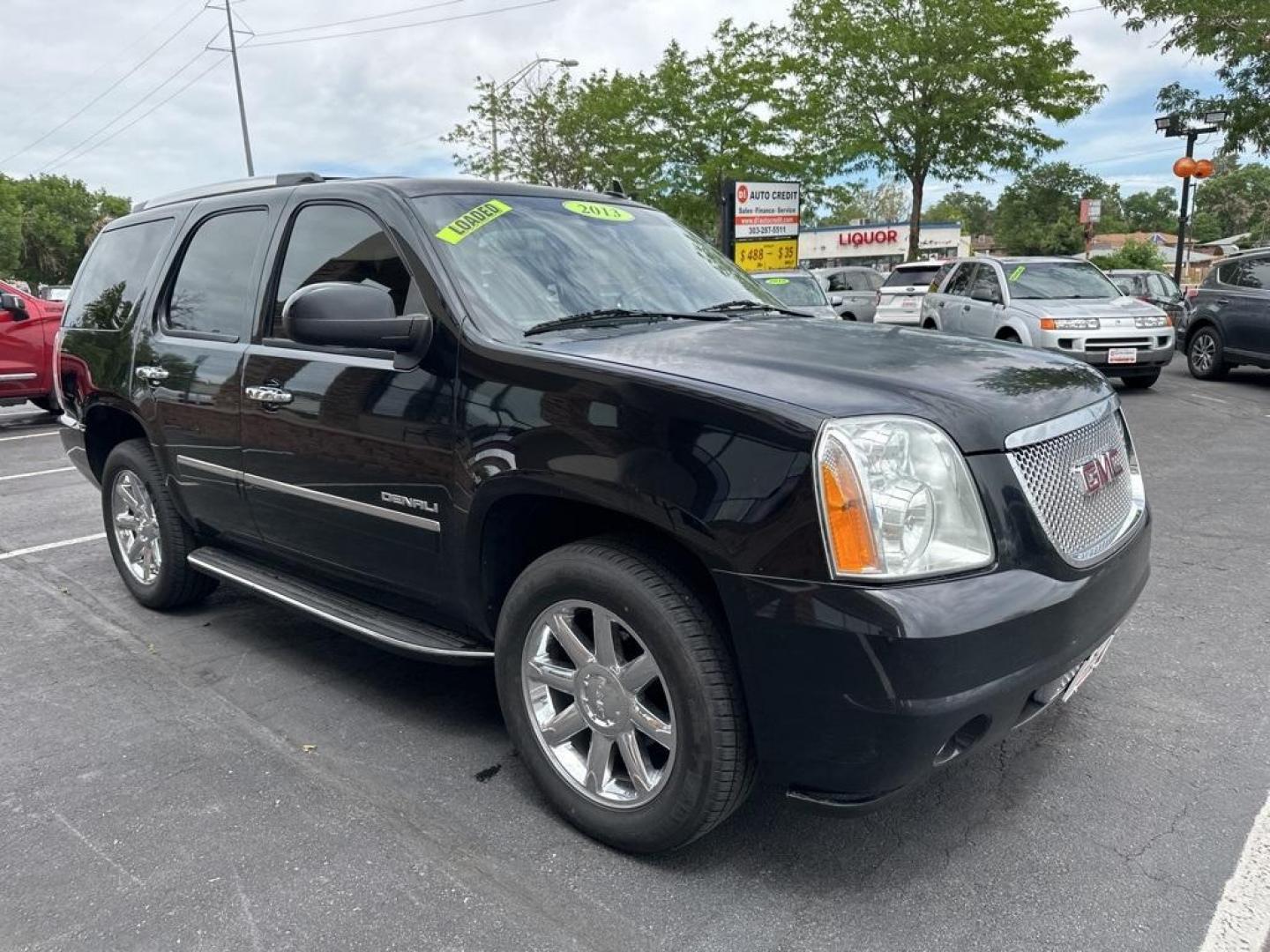 2013 Onyx Black /Ebony GMC Yukon Denali (1GKS2EEF8DR) with an Vortec 6.2L V8 SFI VVT Flex Fuel engine, Automatic transmission, located at 8595 Washington St., Thornton, CO, 80229, (303) 287-5511, 39.852348, -104.978447 - 2013 GMC Yukon<br><br>D1 Auto NEVER charges dealer fees! All cars have clean titles and have been inspected for mechanical issues. We have financing for everyone. Good credit, bad credit, first time buyers.<br><br>Please call Lakewood Location 303-274-7692 or Thornton 303-287-5511 to schedule a test - Photo#3