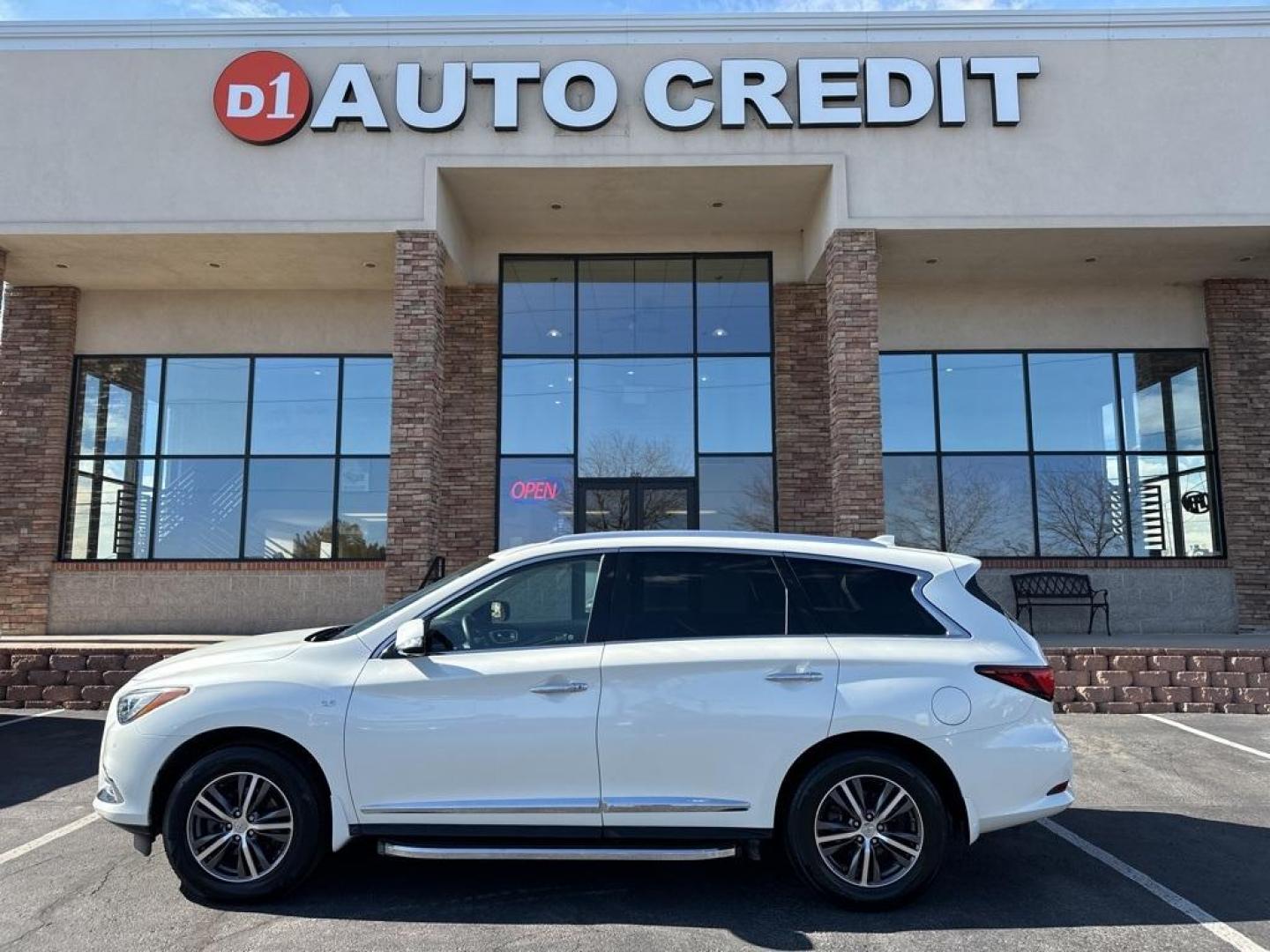 2018 Majestic White /Java INFINITI QX60 Base (5N1DL0MM6JC) with an 3.5L V6 engine, CVT transmission, located at 8595 Washington St., Thornton, CO, 80229, (303) 287-5511, 39.852348, -104.978447 - This is the one! Clean carfax, non smoker, non pet car. Interior is like new and the exterior is in near mint condition. Loaded with tons of USB ports on all 3 rows, very easy to access 3rd row.<br><br>Heated seats, heated steering wheel, sun roof, navigation, BOSE speakers, backup camera wit 360 de - Photo#0
