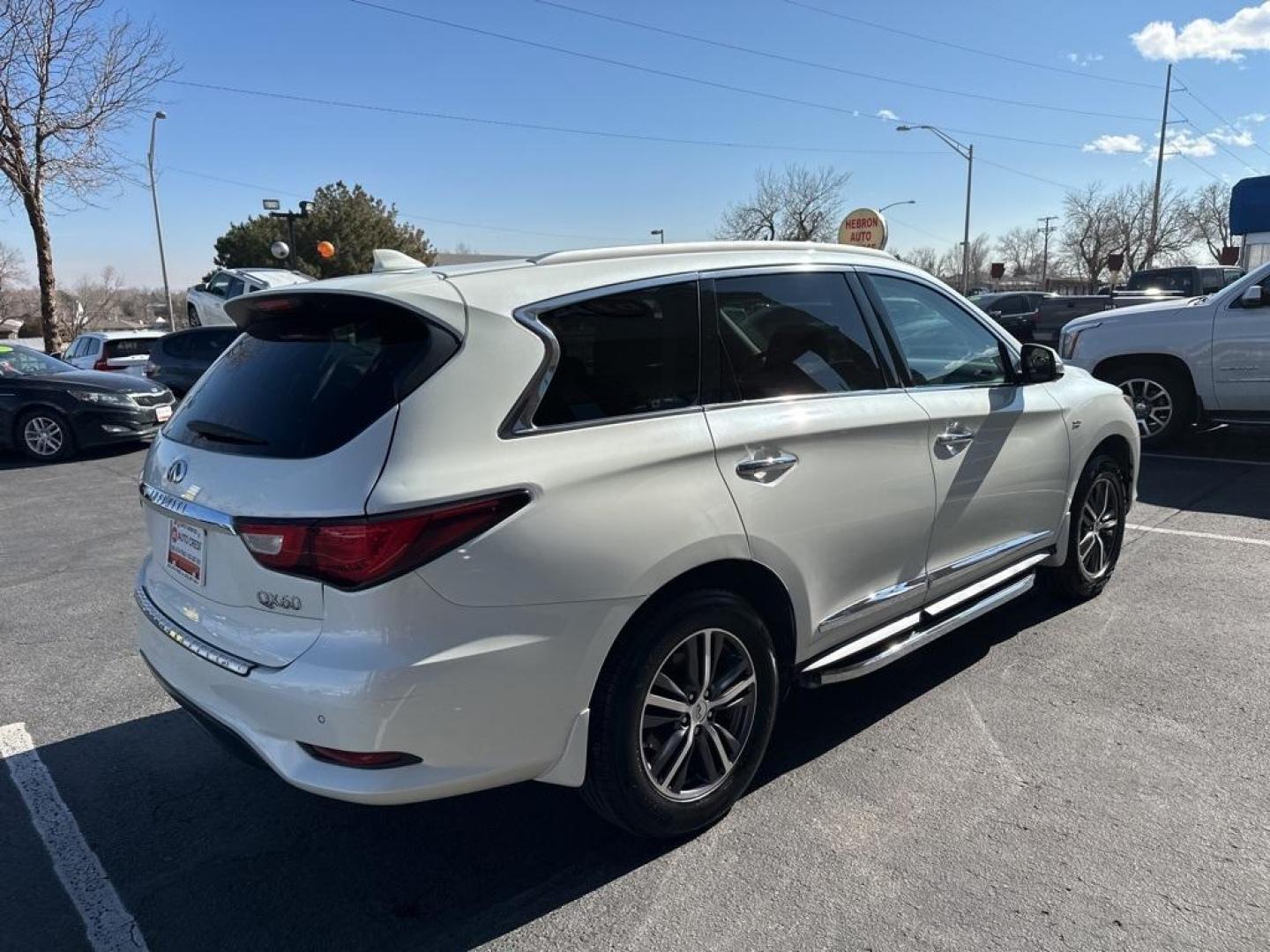 2018 Majestic White /Java INFINITI QX60 Base (5N1DL0MM6JC) with an 3.5L V6 engine, CVT transmission, located at 8595 Washington St., Thornton, CO, 80229, (303) 287-5511, 39.852348, -104.978447 - This is the one! Clean carfax, non smoker, non pet car. Interior is like new and the exterior is in near mint condition. Loaded with tons of USB ports on all 3 rows, very easy to access 3rd row.<br><br>Heated seats, heated steering wheel, sun roof, navigation, BOSE speakers, backup camera wit 360 de - Photo#33