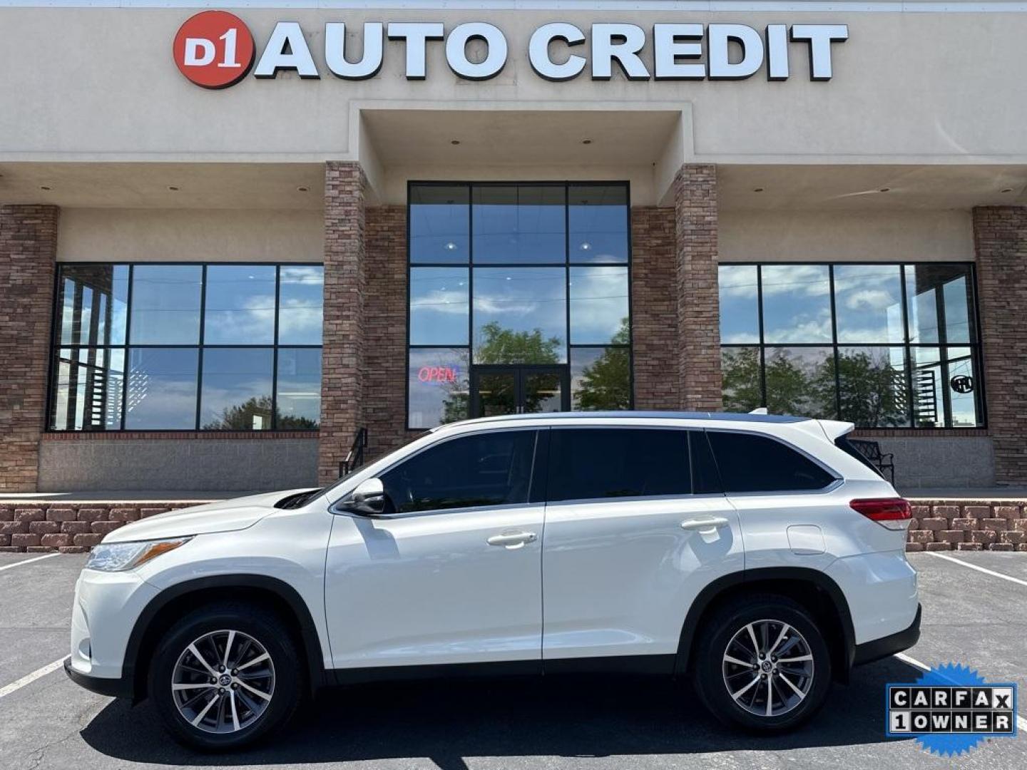 2019 Blizzard Pearl /Almond Toyota Highlander XLE (5TDJZRFH3KS) with an 3.5L V6 engine, Automatic transmission, located at 8595 Washington St., Thornton, CO, 80229, (303) 287-5511, 39.852348, -104.978447 - 2019 Toyota Highlander XLE With 2nd Row Captains Chairs and in excellent condition inside and out!! Loaded with, heated leather seats, backup camera, sun roof and more. Fully serviced, All Wheel Drive. <br><br>All Cars Have Clean Titles And Are Serviced Before Sale., CarfaxOne Owner, No Accidents, A - Photo#0
