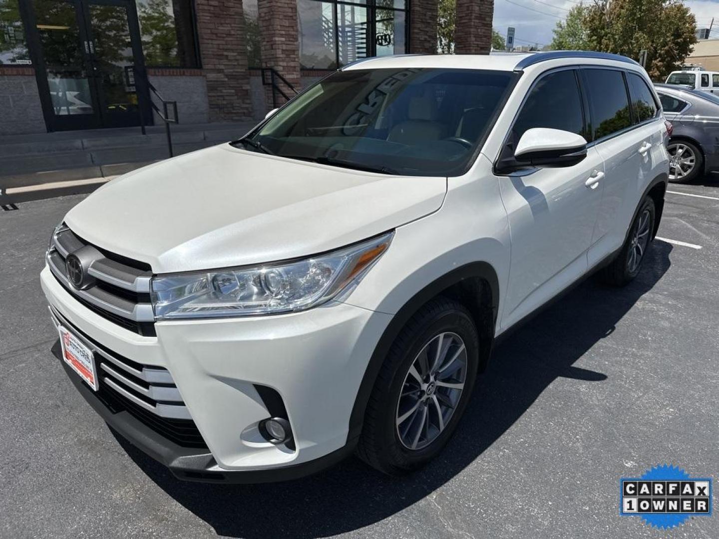 2019 Blizzard Pearl /Almond Toyota Highlander XLE (5TDJZRFH3KS) with an 3.5L V6 engine, Automatic transmission, located at 8595 Washington St., Thornton, CO, 80229, (303) 287-5511, 39.852348, -104.978447 - 2019 Toyota Highlander XLE With 2nd Row Captains Chairs and in excellent condition inside and out!! Loaded with, heated leather seats, backup camera, sun roof and more. Fully serviced, All Wheel Drive. <br><br>All Cars Have Clean Titles And Are Serviced Before Sale., CarfaxOne Owner, No Accidents, A - Photo#1