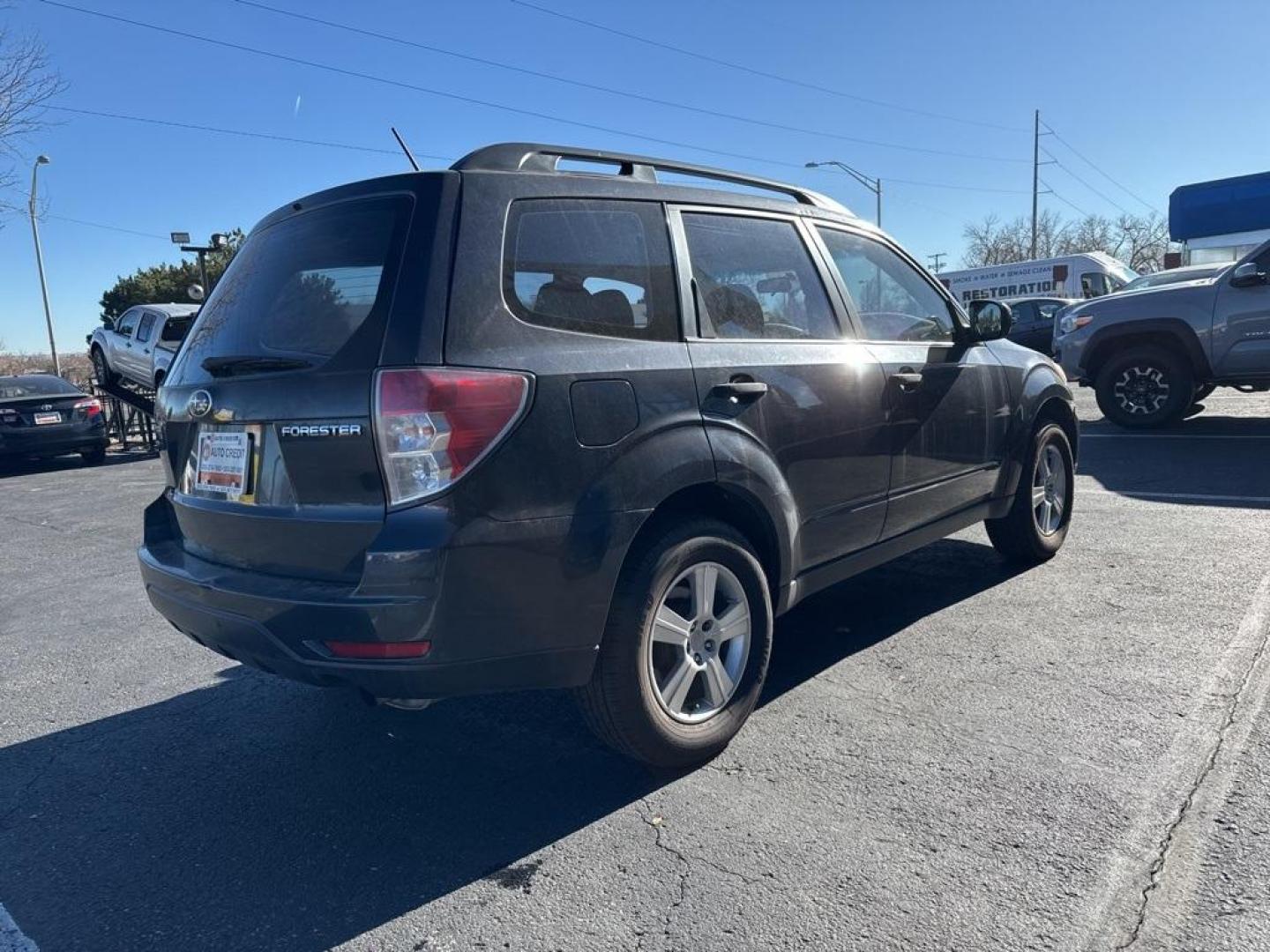 2012 Dark Gray Metallic /Platinum Subaru Forester 2.5X (JF2SHBBC1CH) with an 2.5L 4-Cylinder DOHC 16V VVT engine, Automatic transmission, located at 8595 Washington St., Thornton, CO, 80229, (303) 287-5511, 39.852348, -104.978447 - 2012 Subaru Forester AWD All Cars Have Clean Titles And Are Serviced Before Sale., Non Smoker, No Pet Odor Or Hair, Forester 2.5X, AWD.<br><br>D1 Auto NEVER charges dealer fees! All cars have clean titles and have been inspected for mechanical issues. We have financing for everyone. Good credit, bad - Photo#5