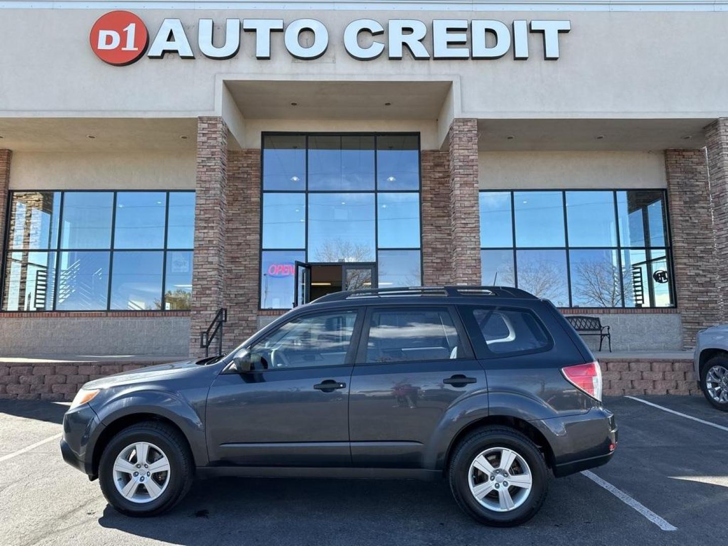 2012 Dark Gray Metallic /Platinum Subaru Forester 2.5X (JF2SHBBC1CH) with an H4 engine, Automatic transmission, located at 8595 Washington St., Thornton, CO, 80229, (303) 287-5511, 39.852348, -104.978447 - 2012 Subaru Forester<br><br>D1 Auto NEVER charges dealer fees! All cars have clean titles and have been inspected for mechanical issues. We have financing for everyone. Good credit, bad credit, first time buyers.<br>Odometer is 8700 miles below market average!<br>Please call Lakewood Location 303-27 - Photo#0
