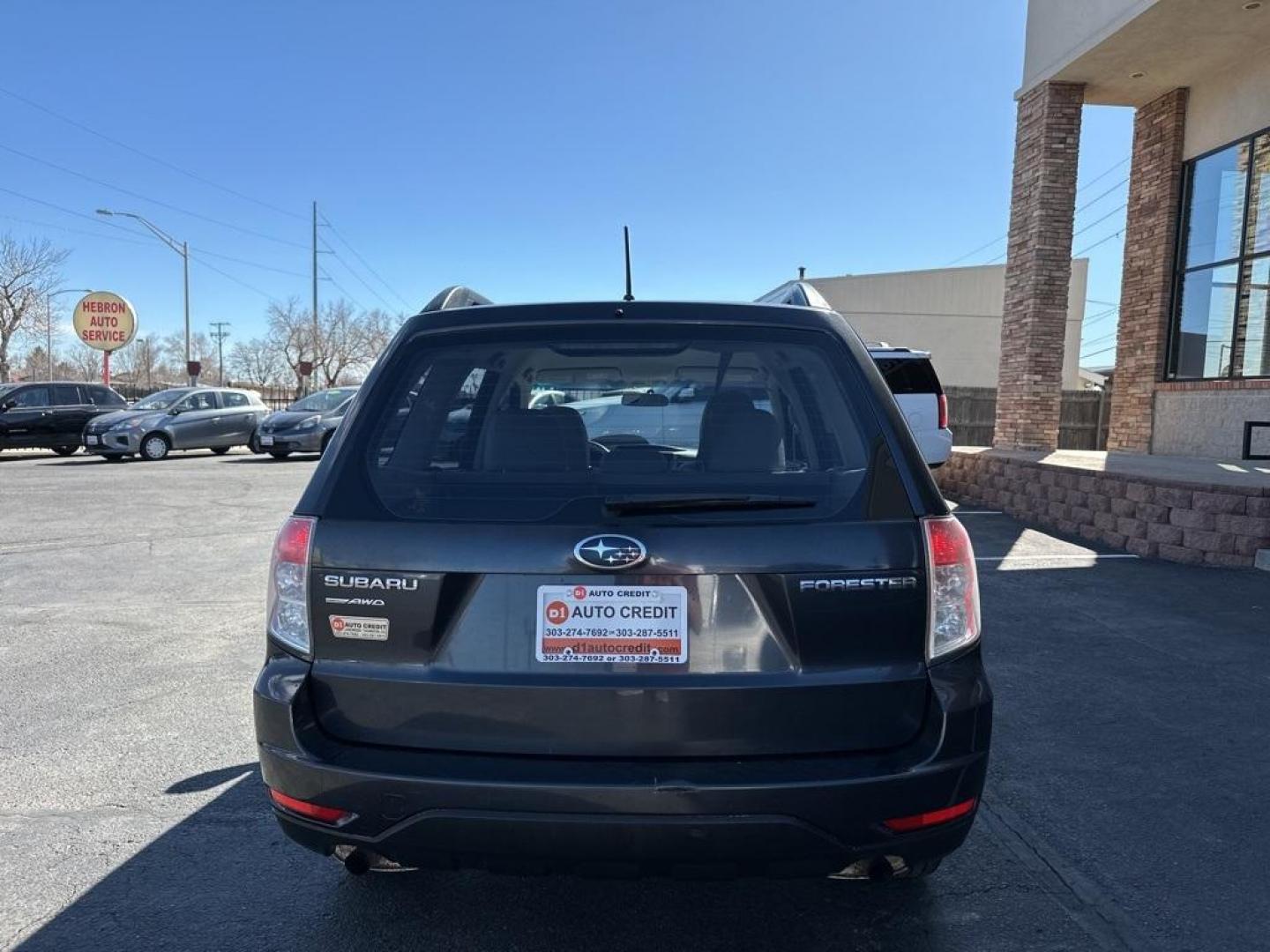 2012 Dark Gray Metallic /Platinum Subaru Forester 2.5X (JF2SHBBC1CH) with an H4 engine, Automatic transmission, located at 8595 Washington St., Thornton, CO, 80229, (303) 287-5511, 39.852348, -104.978447 - 2012 Subaru Forester<br><br>D1 Auto NEVER charges dealer fees! All cars have clean titles and have been inspected for mechanical issues. We have financing for everyone. Good credit, bad credit, first time buyers.<br>Odometer is 8700 miles below market average!<br>Please call Lakewood Location 303-27 - Photo#5