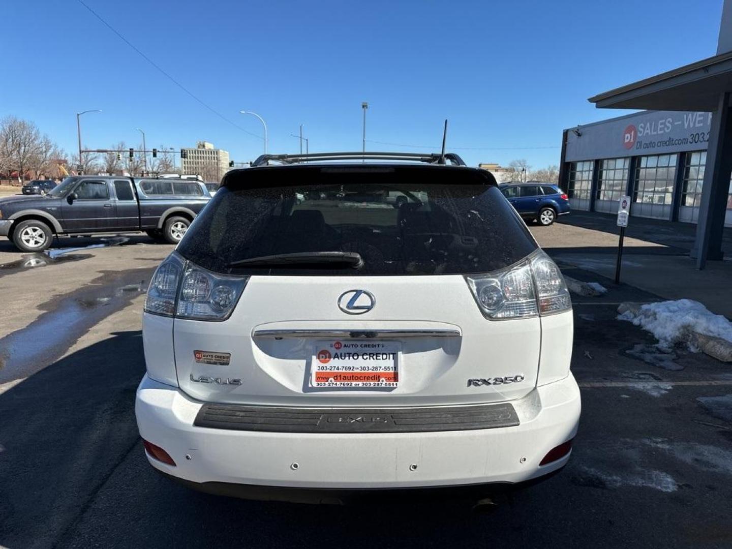 2008 Crystal White /Light Gray Lexus RX 350 (2T2HK31U38C) with an 3.5L V6 SFI engine, Automatic transmission, located at 8595 Washington St., Thornton, CO, 80229, (303) 287-5511, 39.852348, -104.978447 - 2008 Lexus RX<br><br>D1 Auto NEVER charges dealer fees! All cars have clean titles and have been inspected for mechanical issues. We have financing for everyone. Good credit, bad credit, first time buyers.<br>Odometer is 8126 miles below market average!<br>Please call or text 303-287-5511 to schedul - Photo#4