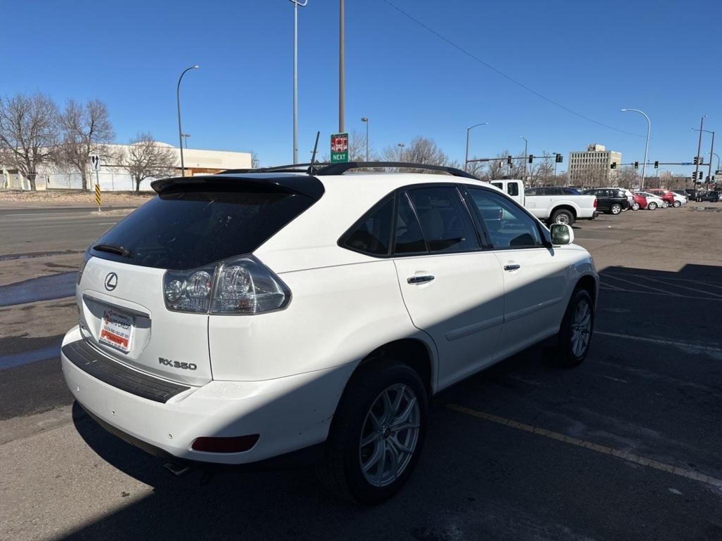 2008 Crystal White /Light Gray Lexus RX 350 (2T2HK31U38C) with an 3.5L V6 SFI engine, Automatic transmission, located at 8595 Washington St., Thornton, CO, 80229, (303) 287-5511, 39.852348, -104.978447 - 2008 Lexus RX<br><br>D1 Auto NEVER charges dealer fees! All cars have clean titles and have been inspected for mechanical issues. We have financing for everyone. Good credit, bad credit, first time buyers.<br>Odometer is 8126 miles below market average!<br>Please call or text 303-287-5511 to schedul - Photo#5