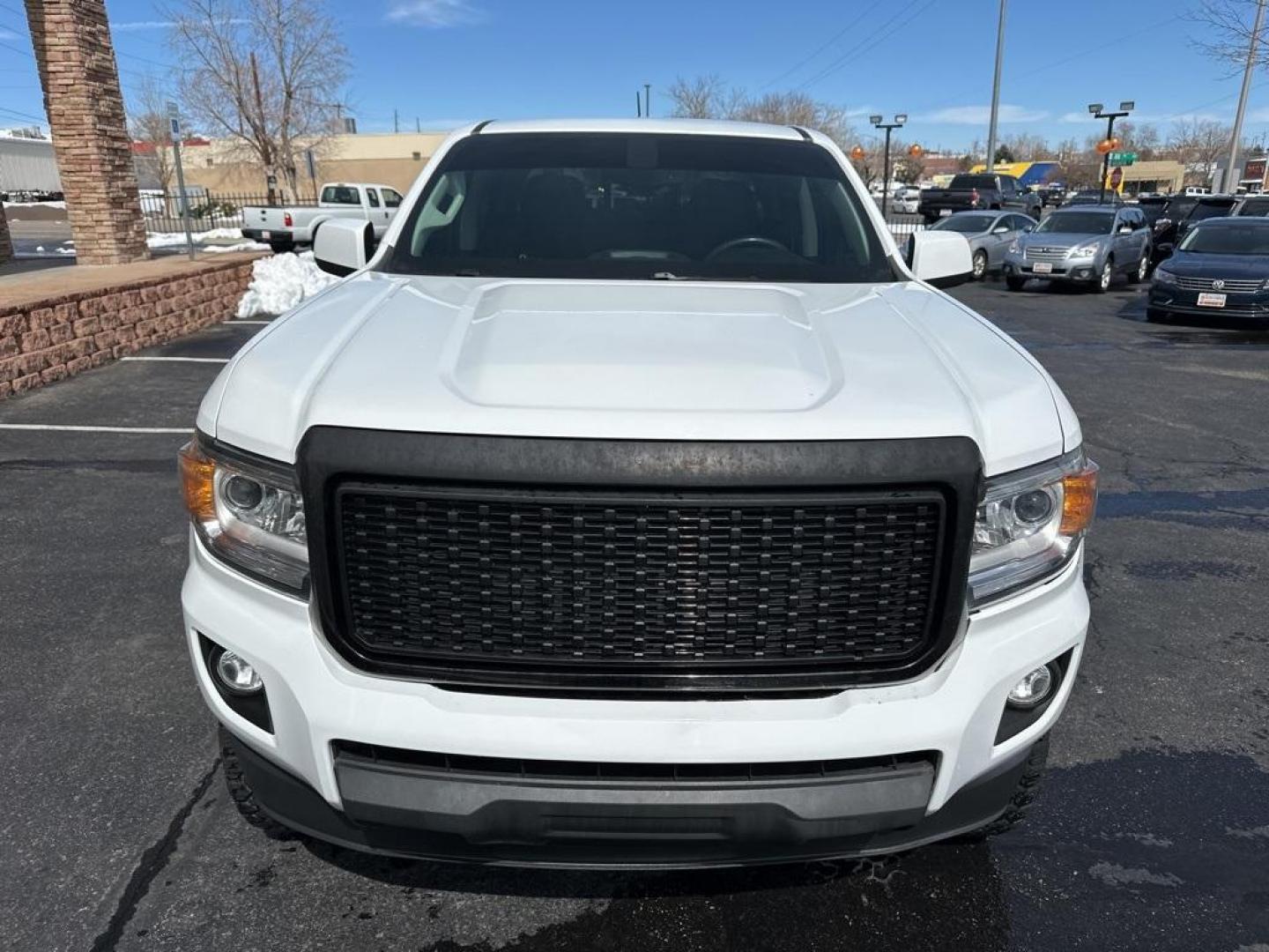 2015 Summit White /Black GMC Canyon SLE1 (1GTG6BE3XF1) with an 3.6L V6 DGI DOHC VVT engine, Automatic transmission, located at 8595 Washington St., Thornton, CO, 80229, (303) 287-5511, 39.852348, -104.978447 - 2015 GMC Canyon Clean Carfax, No Accident, Non Smoker, Non Pet Truck, Backup Camera, Leather, Power Seats, LIFTED and hard tonneau cover with locks.Canyon SLE1, 3.6L V6 DGI DOHC VVT, 4WD.<br><br> D1 Auto NEVER charges dealer fees! All cars have clean titles and have been inspected for mechanical iss - Photo#2