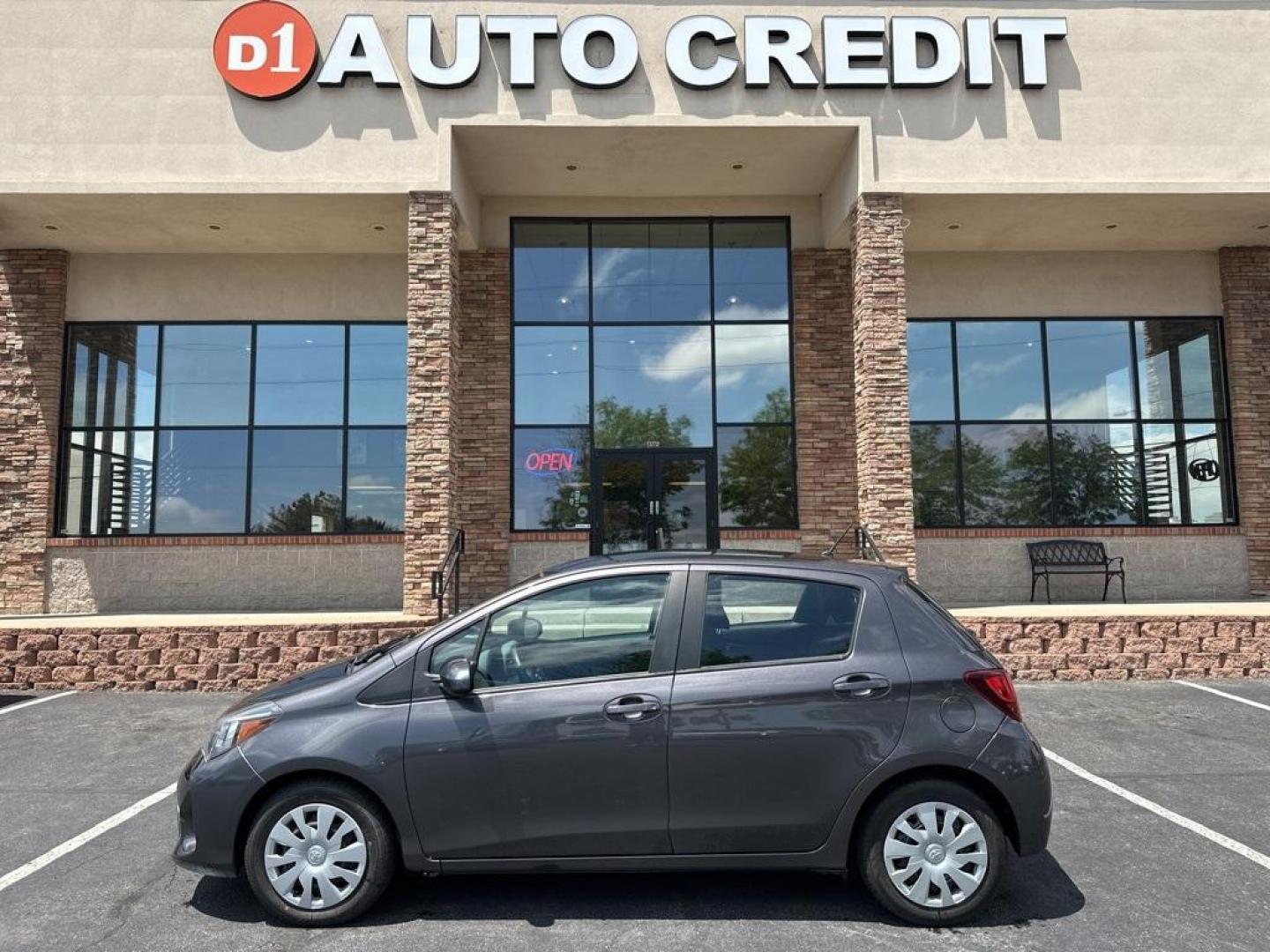 2016 Magnetic Gray Metallic /Black Toyota Yaris LE (VNKKTUD33GA) with an 1.5L I4 DOHC VVT-i 16V engine, Automatic transmission, located at 8595 Washington St., Thornton, CO, 80229, (303) 287-5511, 39.852348, -104.978447 - 2016 Toyota Yaris<br><br>D1 Auto NEVER charges dealer fees! All cars have clean titles and have been inspected for mechanical issues. We have financing for everyone. Good credit, bad credit, first time buyers.<br><br>Please call Lakewood Location 303-274-7692 or Thornton 303-287-5511 to schedule a t - Photo#0