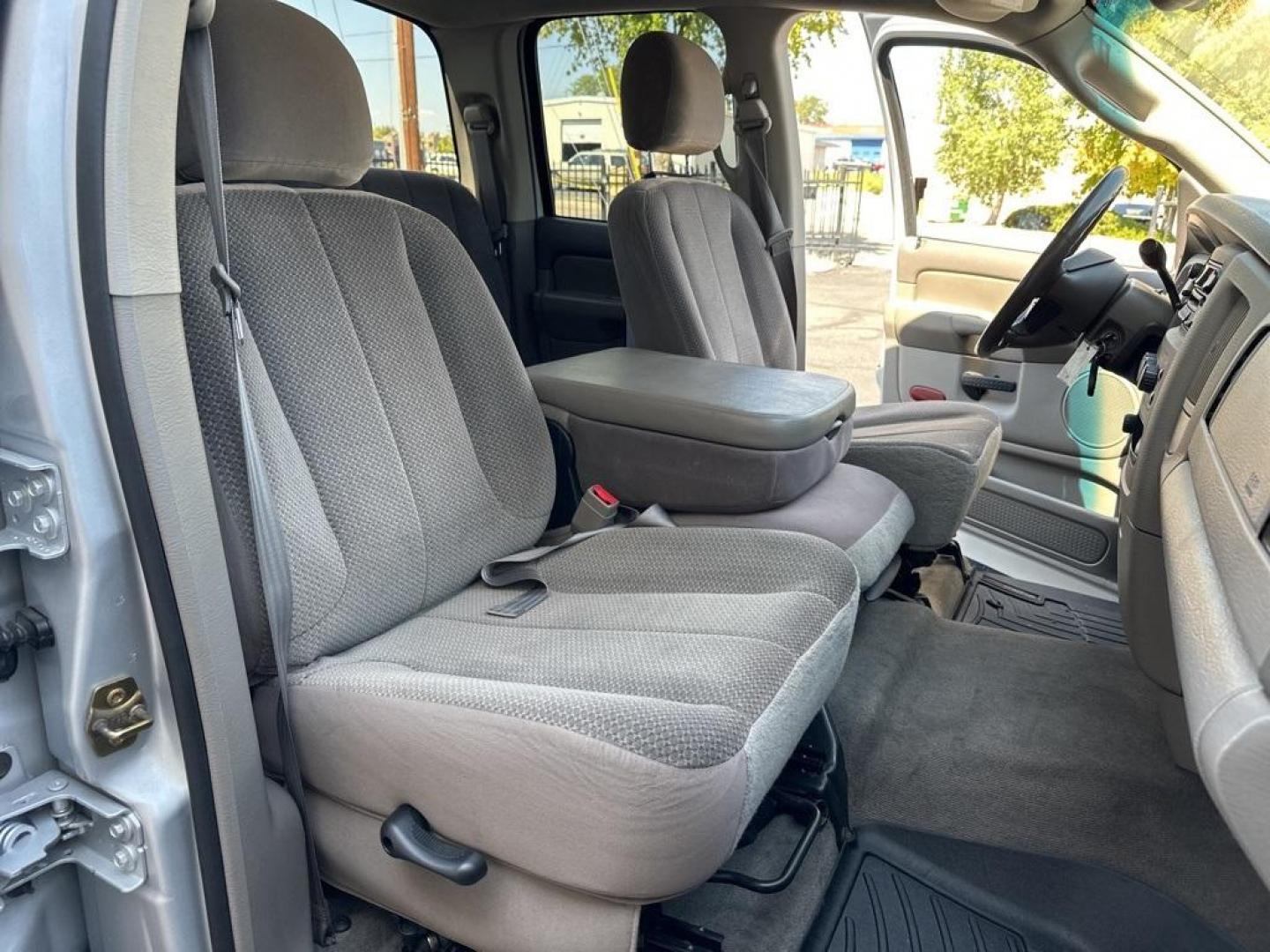 2003 Bright Silver Metallic Clearcoat /Taupe Dodge Ram 1500 ST (1D7HU18N23S) with an Next Generation Magnum 4.7L V8 engine, Automatic transmission, located at 8595 Washington St., Thornton, CO, 80229, (303) 287-5511, 39.852348, -104.978447 - 2003 Dodge Ram 1500<br><br>D1 Auto NEVER charges dealer fees! All cars have clean titles and have been inspected for mechanical issues. We have financing for everyone. Good credit, bad credit, first time buyers.<br>CARFAX One-Owner.<br>Please call Lakewood Location 303-274-7692 or Thornton 303-287-5 - Photo#12