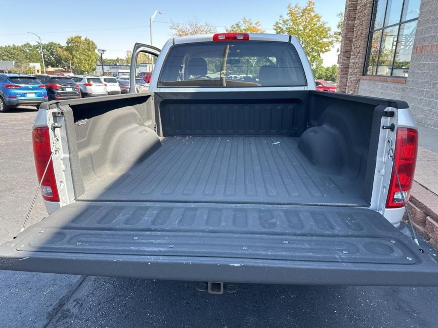 2003 Bright Silver Metallic Clearcoat /Taupe Dodge Ram 1500 ST (1D7HU18N23S) with an Next Generation Magnum 4.7L V8 engine, Automatic transmission, located at 8595 Washington St., Thornton, CO, 80229, (303) 287-5511, 39.852348, -104.978447 - 2003 Dodge Ram 1500<br><br>D1 Auto NEVER charges dealer fees! All cars have clean titles and have been inspected for mechanical issues. We have financing for everyone. Good credit, bad credit, first time buyers.<br>CARFAX One-Owner.<br>Please call Lakewood Location 303-274-7692 or Thornton 303-287-5 - Photo#16