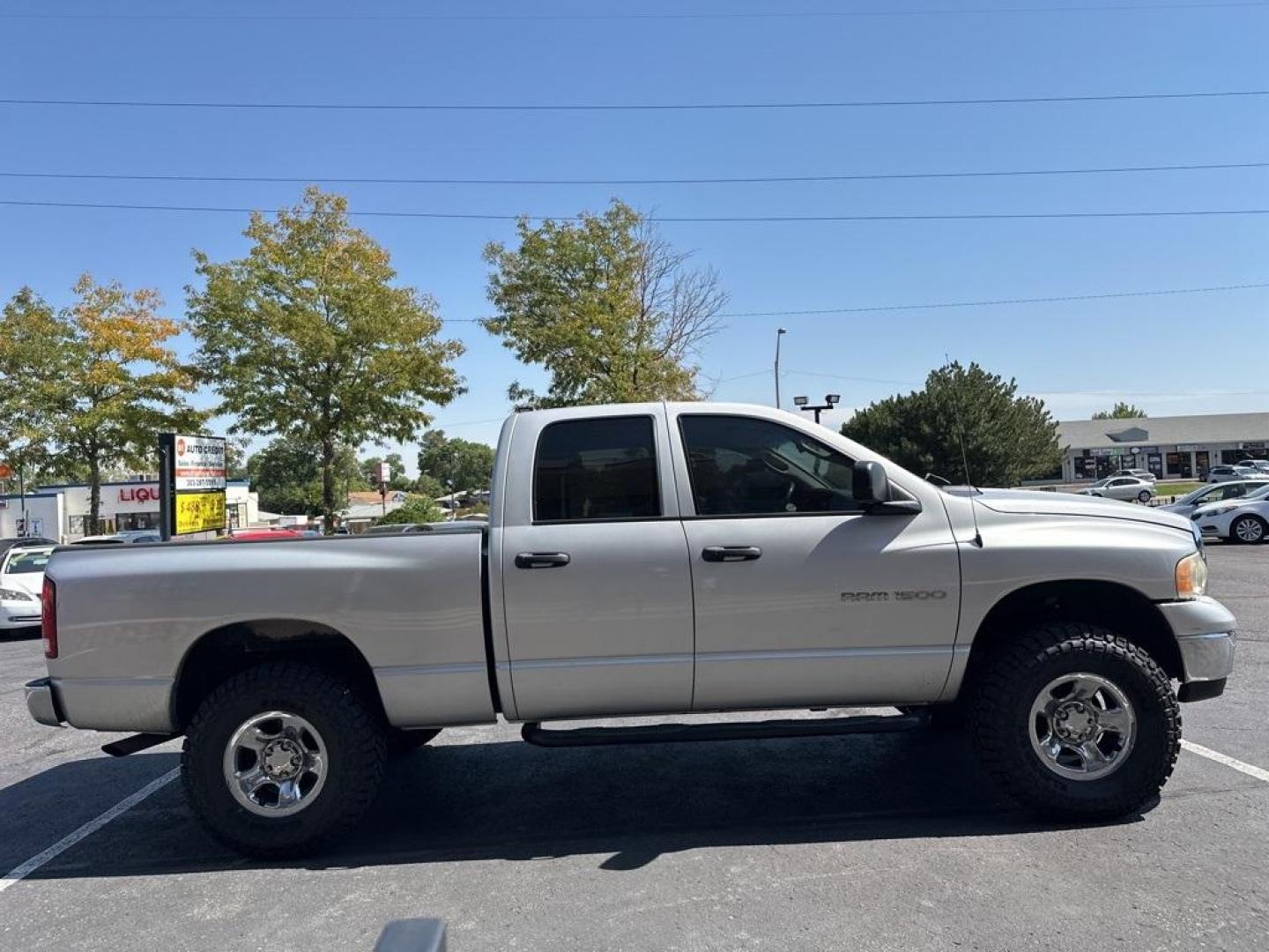 2003 Bright Silver Metallic Clearcoat /Taupe Dodge Ram 1500 ST (1D7HU18N23S) with an Next Generation Magnum 4.7L V8 engine, Automatic transmission, located at 8595 Washington St., Thornton, CO, 80229, (303) 287-5511, 39.852348, -104.978447 - 2003 Dodge Ram 1500<br><br>D1 Auto NEVER charges dealer fees! All cars have clean titles and have been inspected for mechanical issues. We have financing for everyone. Good credit, bad credit, first time buyers.<br>CARFAX One-Owner.<br>Please call Lakewood Location 303-274-7692 or Thornton 303-287-5 - Photo#4