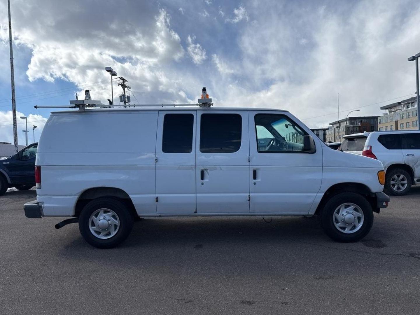 2007 Oxford White Clearcoat /Medium Pebble Ford E-250 (1FTNE24L67D) with an 5.4L V8 EFI engine, Automatic transmission, located at 8595 Washington St., Thornton, CO, 80229, (303) 287-5511, 39.852348, -104.978447 - 2007 Ford E-250 CARFAX One-Owner. RWD<br><br>D1 Auto NEVER charges dealer fees! All cars have clean titles and have been inspected for mechanical issues. We have financing for everyone. Good credit, bad credit, first time buyers.<br><br>Please call Lakewood Location 303-274-7692 or Thornton 303-287- - Photo#1