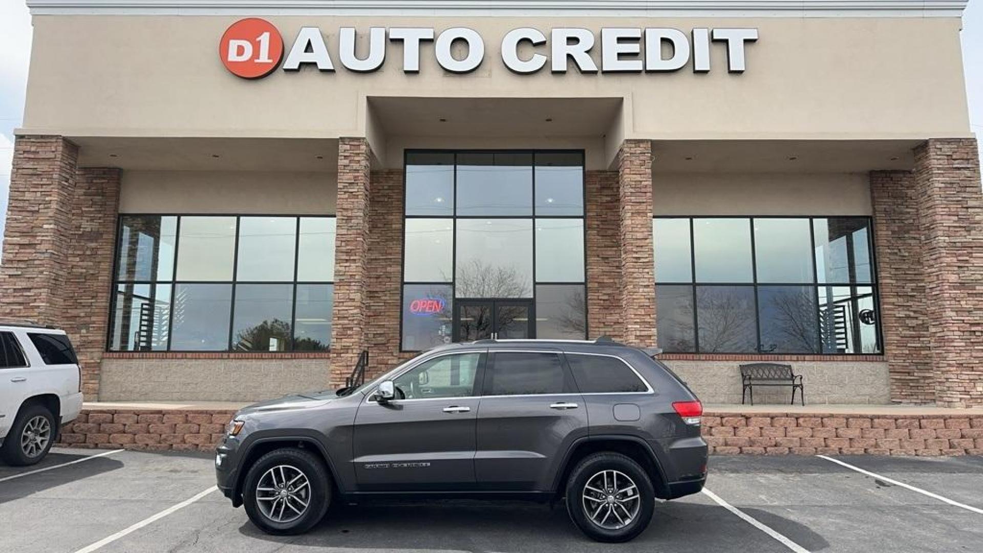 2017 Granite Crystal Metallic Clearcoat /Black Jeep Grand Cherokee Limited (1C4RJFBG0HC) with an 3.6L V6 24V VVT engine, Automatic transmission, located at 8595 Washington St., Thornton, CO, 80229, (303) 287-5511, 39.852348, -104.978447 - 2017 Jeep Grand Cherokee Limited and in absolute mint condition inside and out. You will not find a cleaner one! <br><br>All Cars Have Clean Titles And Are Serviced Before Sale.Clean Carfax, No Accident, Panoramic Sun Roof, Backup Camera, Leather, Heated and Ventilated Seats, Heated Steering Wheel, - Photo#0
