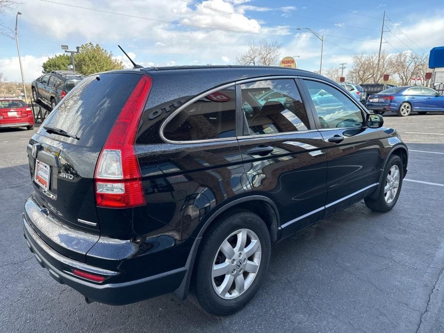 2011 Crystal Black Pearl /Actual Honda CR-V SE (5J6RE4H42BL) with an 2.4L I4 DOHC 16V i-VTEC engine, Automatic transmission, located at 8595 Washington St., Thornton, CO, 80229, (303) 287-5511, 39.852348, -104.978447 - 2011 Honda CR-V IN MINT CONDITION! <br><br>All Wheel Drive, All Cars Have Clean Titles And Are Serviced Before Sale., Non Smoker, No Pet Odor Or Hair, AWD.<br><br>D1 Auto NEVER charges dealer fees! All cars have clean titles and have been inspected for mechanical issues. We have financing for everyo - Photo#5