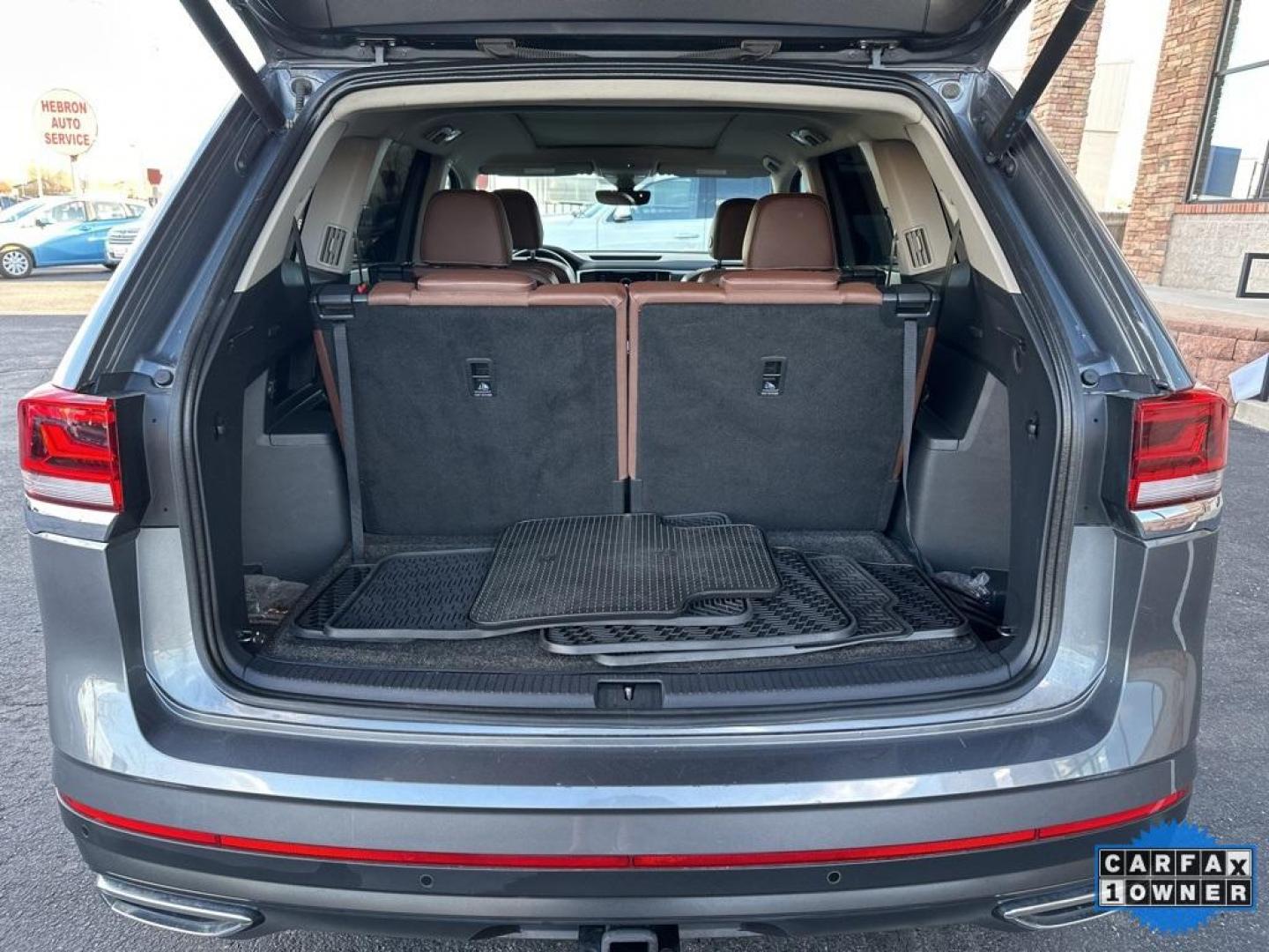 2021 Platinum Gray Metallic /Mauro Brown Volkswagen Atlas SEL (1V2BR2CA1MC) with an 3.6L V6 engine, Automatic transmission, located at 8595 Washington St., Thornton, CO, 80229, (303) 287-5511, 39.852348, -104.978447 - 2021 Volkswagen Atlas SEL, WITH CAPTAINS CHAIRS<br><br>All Cars Have Clean Titles And Are Serviced Before Sale., CarfaxOne Owner, No Accidents, Apple/Android Car Play, New Tires, Blind Spot Monitoring, Backup Camera, Leather, Heated Seats, Collision Warning, Bluetooth/ With Bluetooth Audio, Power Se - Photo#19