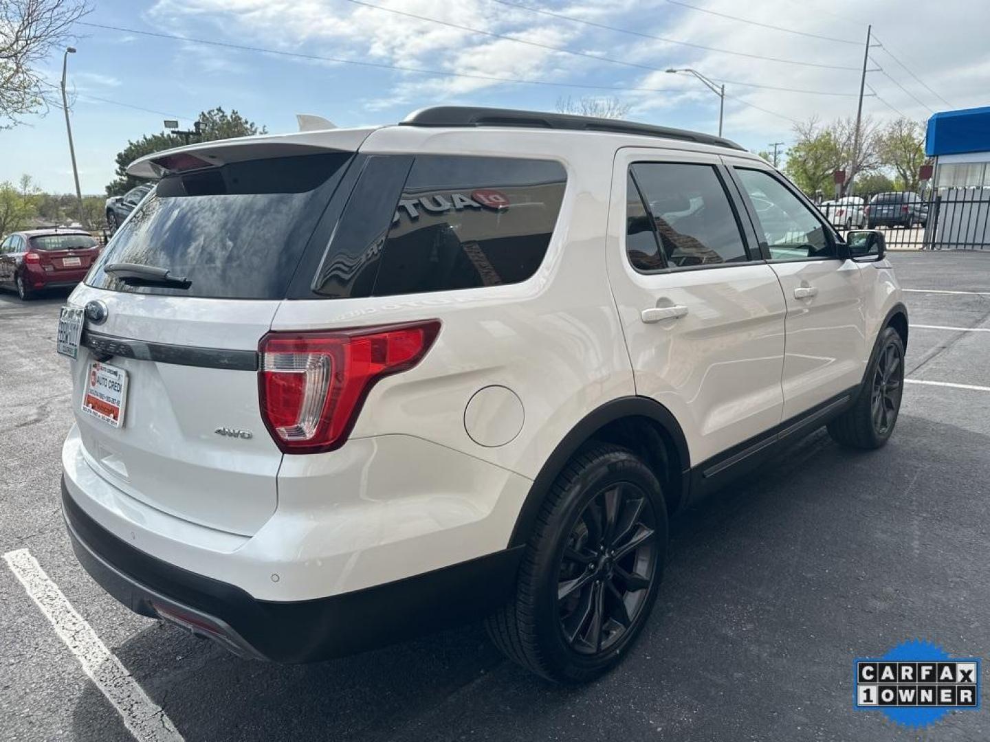 2017 White /Ebony Black Ford Explorer XLT (1FM5K8D87HG) with an V6 engine, Automatic transmission, located at 8595 Washington St., Thornton, CO, 80229, (303) 287-5511, 39.852348, -104.978447 - 2017 Ford Explorer XLT 4 Wheel Drive in Mint Condition, ONE OWNER!!<br><br>All Cars Have Clean Titles And Are Serviced Before Sale., Apple/Android Car Play, New Tires, Backup Camera, Leather, Heated Seats, Bluetooth/ With Bluetooth Audio, Power Seats, Non Smoker, No Pet Odor Or Hair, Explorer XLT, 3 - Photo#5