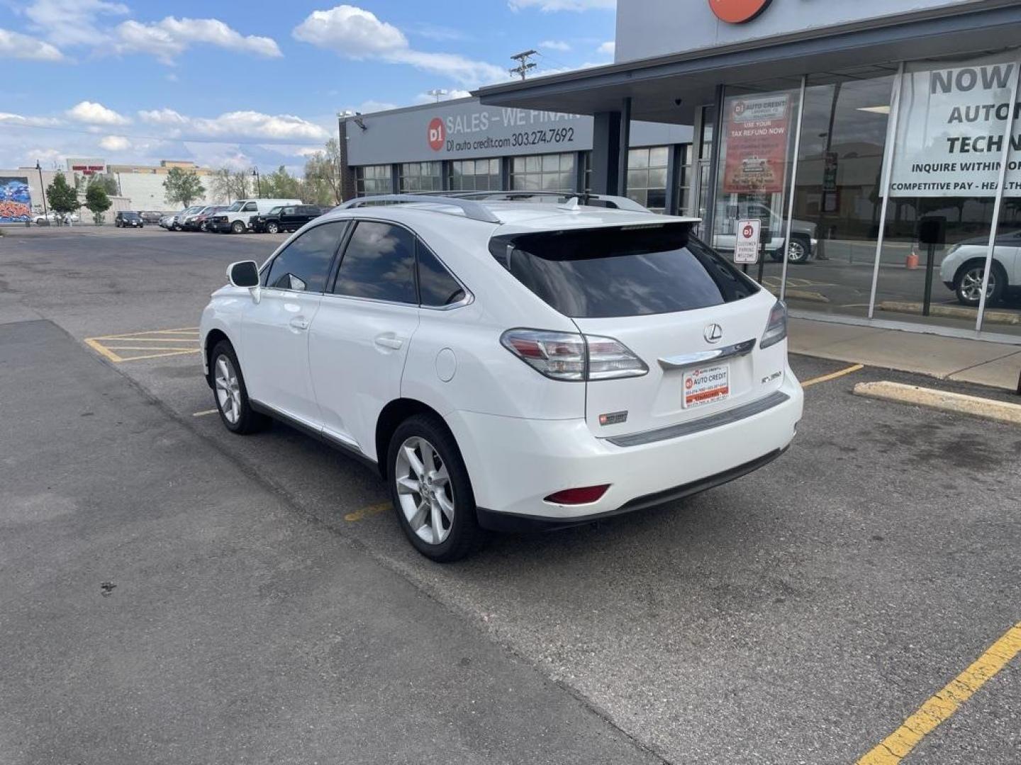 2011 White /Actual Lexus RX 350 (2T2BK1BA7BC) with an 3.5L V6 DOHC Dual VVT-i 24V engine, Automatic transmission, located at 8595 Washington St., Thornton, CO, 80229, (303) 287-5511, 39.852348, -104.978447 - 2011 Lexus RX<br><br>D1 Auto NEVER charges dealer fees! All cars have clean titles and have been inspected for mechanical issues. We have financing for everyone. Good credit, bad credit, first time buyers.<br><br>Please call Lakewood Location 303-274-7692 or Thornton 303-287-5511 to schedule a test - Photo#7