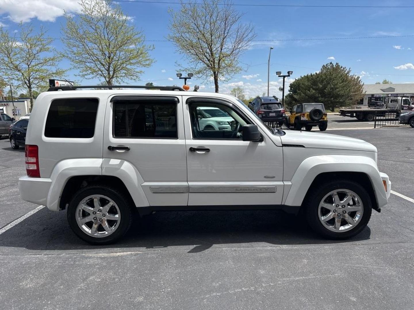 2012 Bright White Clearcoat /Dark Slate Gray Interior Jeep Liberty Sport (1C4PJMAK0CW) with an PowerTech 3.7L V6 engine, Automatic transmission, located at 8595 Washington St., Thornton, CO, 80229, (303) 287-5511, 39.852348, -104.978447 - 2012 Jeep Liberty<br><br>D1 Auto NEVER charges dealer fees! All cars have clean titles and have been inspected for mechanical issues. We have financing for everyone. Good credit, bad credit, first time buyers.<br><br>Please call Lakewood Location 303-274-7692 or Thornton 303-287-5511 to schedule a t - Photo#4