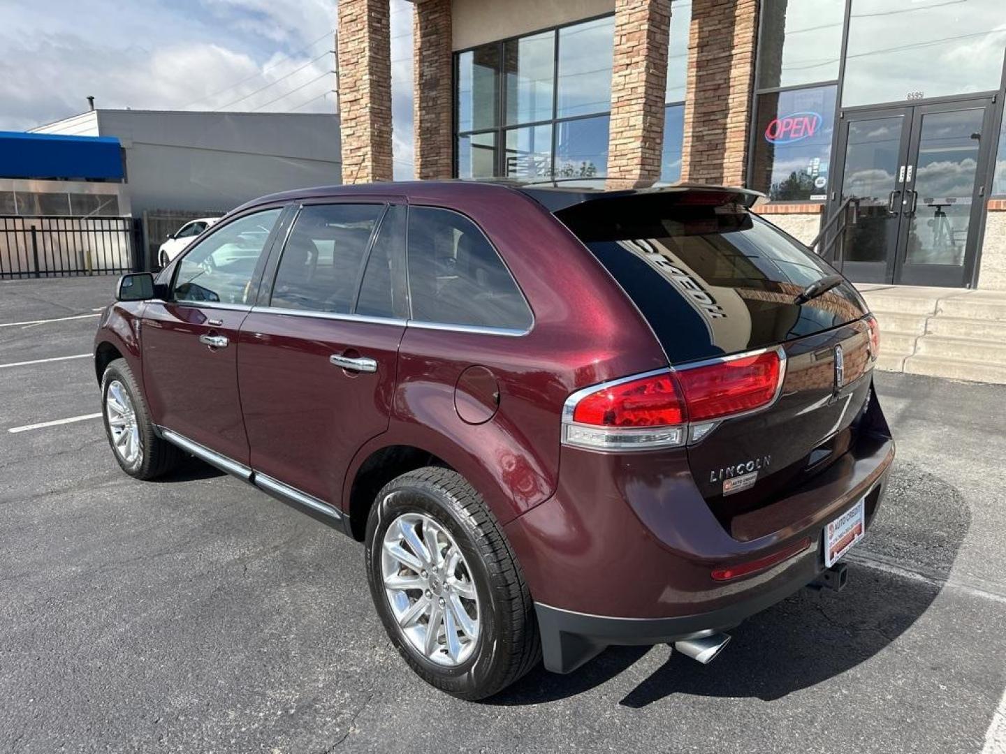 2011 Burgundy /Light Stone/Medium Light Stone Lincoln MKX Base (2LMDJ8JK9BB) with an 3.7L V6 Ti-VCT 24V engine, Automatic transmission, located at 8595 Washington St., Thornton, CO, 80229, (303) 287-5511, 39.852348, -104.978447 - 2011 Lincoln MKX One Owner and fully loaded! <br><br>All Cars Have Clean Titles And Are Serviced Before Sale., CarfaxOne Owner, No Accidents, All Books and Keys, Backup Camera, Leather, Heated and Ventilated Seats, Bluetooth/ With Bluetooth Audio, Power Seats, Non Smoker, No Pet Odor Or Hair, 3.7L V - Photo#7