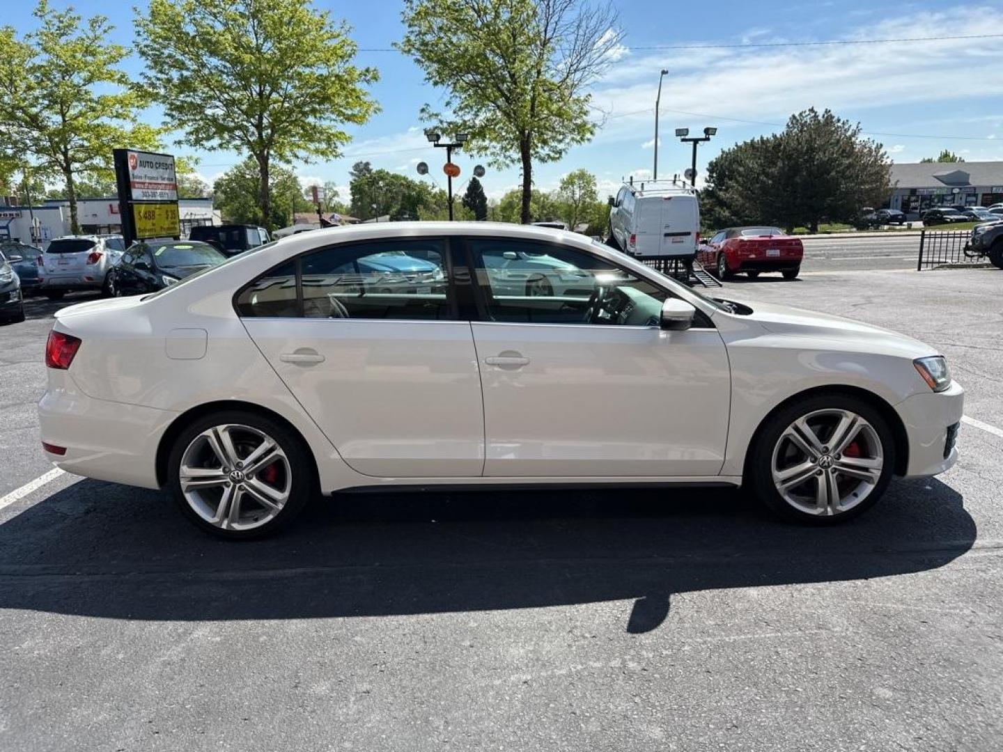 2013 Candy White /Titan Black Volkswagen Jetta GLI (3VW5A7AJ0DM) with an 2.0L TSI DOHC engine, Manual transmission, located at 8595 Washington St., Thornton, CO, 80229, (303) 287-5511, 39.852348, -104.978447 - 2013 Volkswagen Jetta GLI Manual Trasmission<br><br>All Cars Have Clean Titles And Are Serviced Before Sale., Clean Carfax, No Accident, Backup Camera, Leather, Heated Seats, Bluetooth/ With Bluetooth Audio, Non Smoker, No Pet Odor Or Hair, Jetta GLI, 6-Speed Manual, Navigation System, Power moonroo - Photo#5