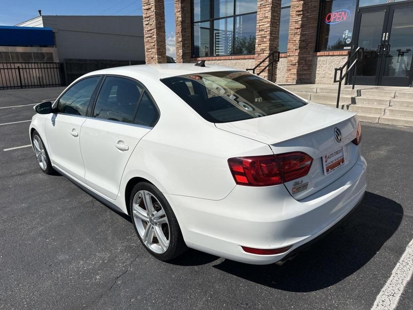 2013 Candy White /Titan Black Volkswagen Jetta GLI (3VW5A7AJ0DM) with an 2.0L TSI DOHC engine, Manual transmission, located at 8595 Washington St., Thornton, CO, 80229, (303) 287-5511, 39.852348, -104.978447 - 2013 Volkswagen Jetta GLI Manual Trasmission<br><br>All Cars Have Clean Titles And Are Serviced Before Sale., Clean Carfax, No Accident, Backup Camera, Leather, Heated Seats, Bluetooth/ With Bluetooth Audio, Non Smoker, No Pet Odor Or Hair, Jetta GLI, 6-Speed Manual, Navigation System, Power moonroo - Photo#8