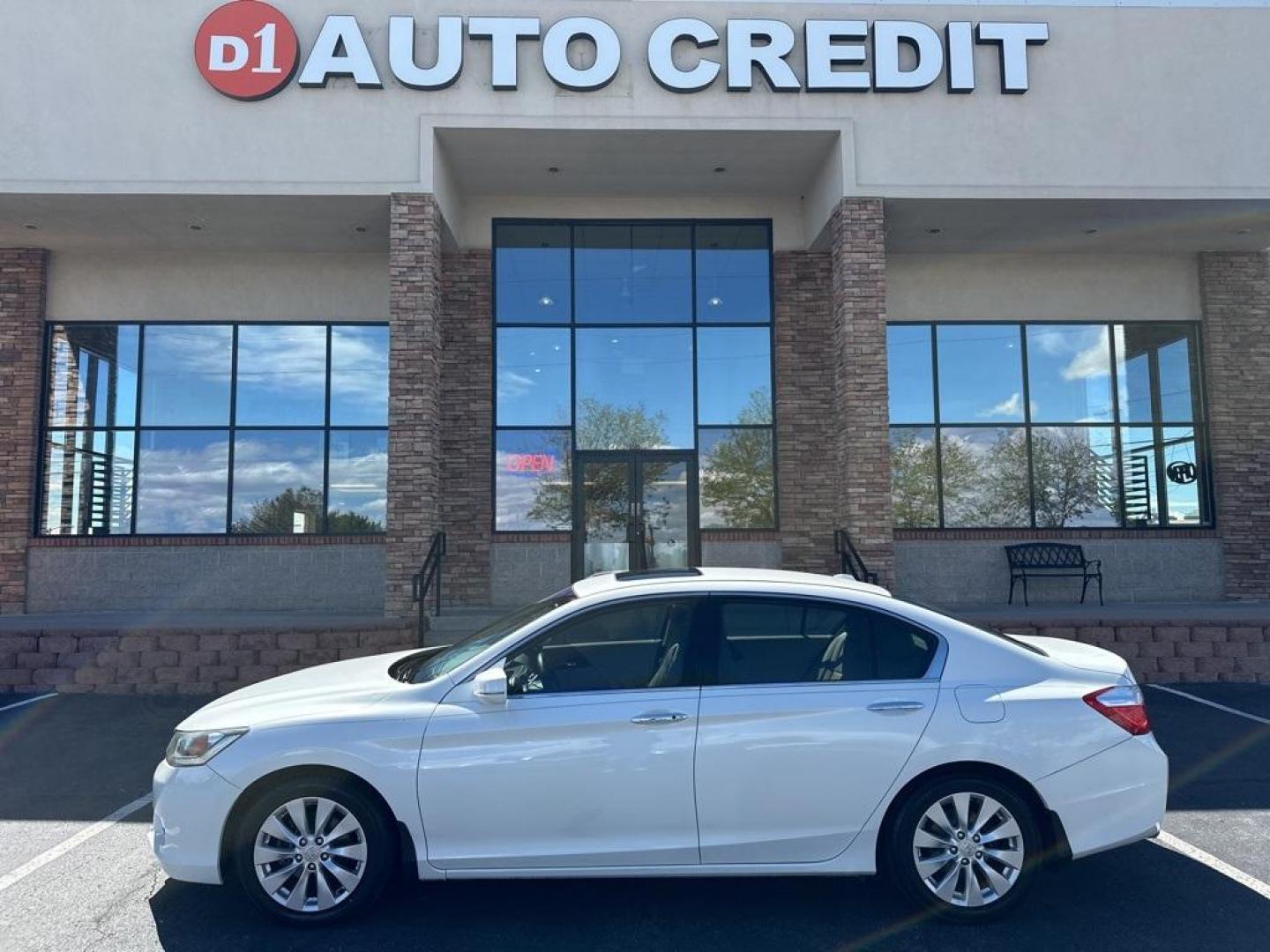 2013 White Orchid Pearl /Ivory Honda Accord EX-L (1HGCR3F82DA) with an 3.5L V6 SOHC i-VTEC 24V engine, Automatic transmission, located at 8595 Washington St., Thornton, CO, 80229, (303) 287-5511, 39.852348, -104.978447 - 2013 Honda Accord EX-L V6 Fully Serviced<br><br>All Cars Have Clean Titles And Are Serviced Before Sale., Clean Carfax, No Accident, New Tires, Backup Camera, Leather, Heated Seats, Bluetooth/ With Bluetooth Audio, New Brakes, Non Smoker, No Pet Odor Or Hair, Accord EX-L, 3.5L V6 SOHC i-VTEC 24V, Po - Photo#0