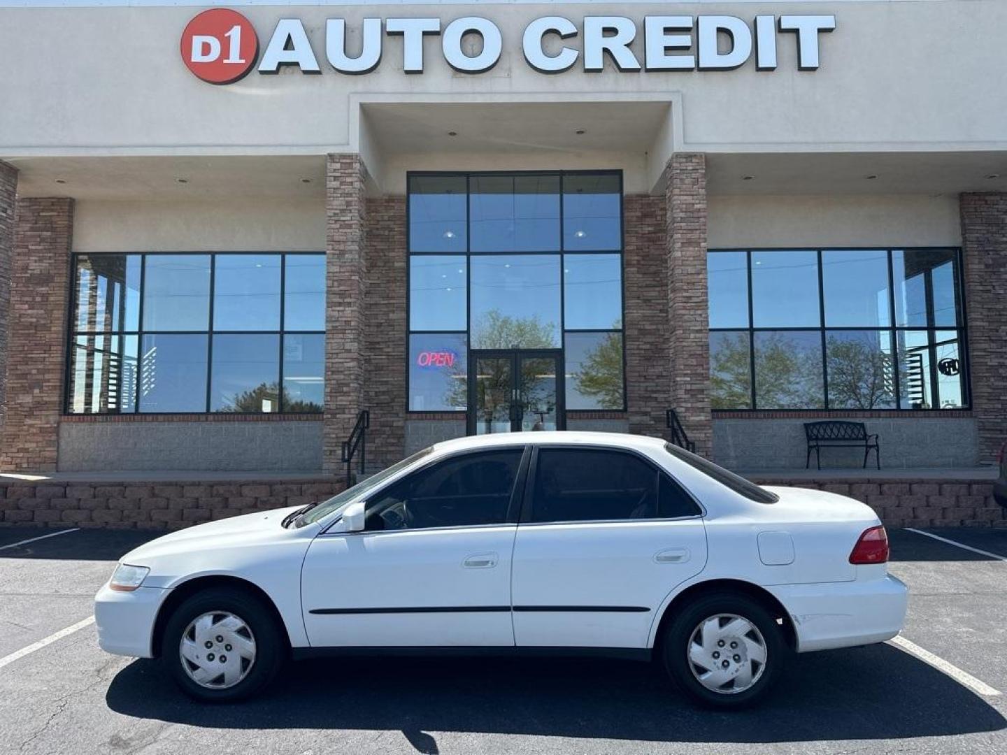 2000 Taffeta White /Lapis Honda Accord LX (1HGCG1643YA) with an 3.0L V6 SMPI engine, Automatic transmission, located at 8595 Washington St., Thornton, CO, 80229, (303) 287-5511, 39.852348, -104.978447 - 2000 Honda Accord<br><br>D1 Auto NEVER charges dealer fees! All cars have clean titles and have been inspected for mechanical issues. We have financing for everyone. Good credit, bad credit, first time buyers.<br><br>Please call Lakewood Location 303-274-7692 or Thornton 303-287-5511 to schedule a t - Photo#0