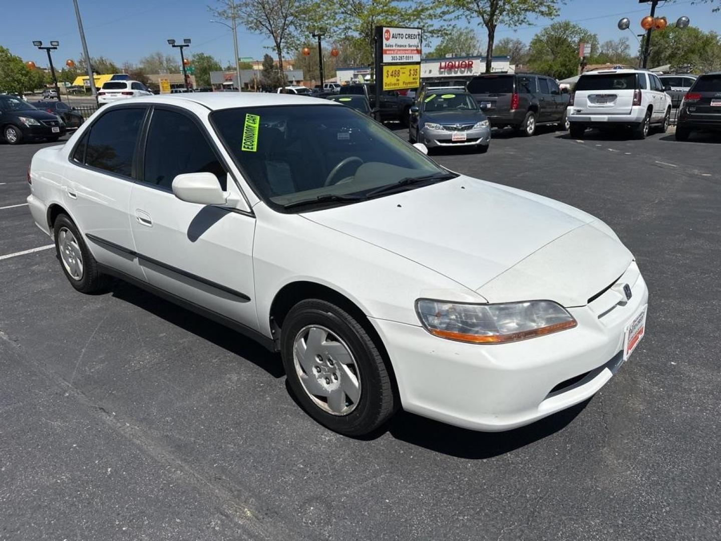 2000 Taffeta White /Lapis Honda Accord LX (1HGCG1643YA) with an 3.0L V6 SMPI engine, Automatic transmission, located at 8595 Washington St., Thornton, CO, 80229, (303) 287-5511, 39.852348, -104.978447 - 2000 Honda Accord<br><br>D1 Auto NEVER charges dealer fees! All cars have clean titles and have been inspected for mechanical issues. We have financing for everyone. Good credit, bad credit, first time buyers.<br><br>Please call Lakewood Location 303-274-7692 or Thornton 303-287-5511 to schedule a t - Photo#3