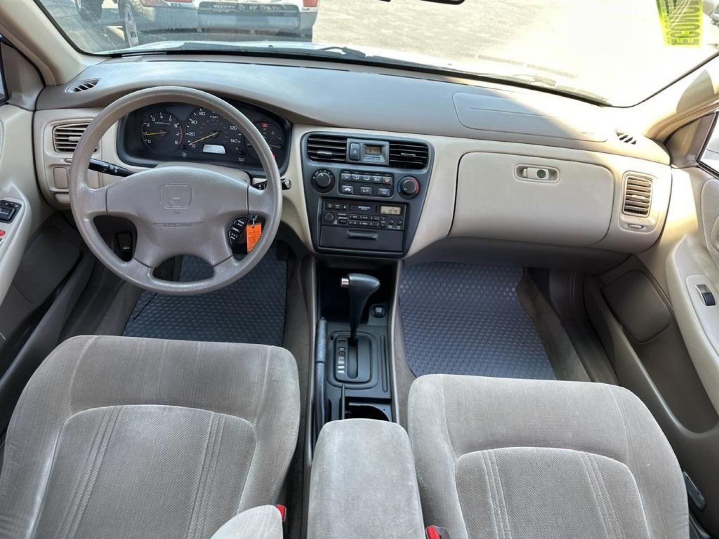 2000 Taffeta White /Lapis Honda Accord LX (1HGCG1643YA) with an 3.0L V6 SMPI engine, Automatic transmission, located at 8595 Washington St., Thornton, CO, 80229, (303) 287-5511, 39.852348, -104.978447 - 2000 Honda Accord<br><br>D1 Auto NEVER charges dealer fees! All cars have clean titles and have been inspected for mechanical issues. We have financing for everyone. Good credit, bad credit, first time buyers.<br><br>Please call Lakewood Location 303-274-7692 or Thornton 303-287-5511 to schedule a t - Photo#8