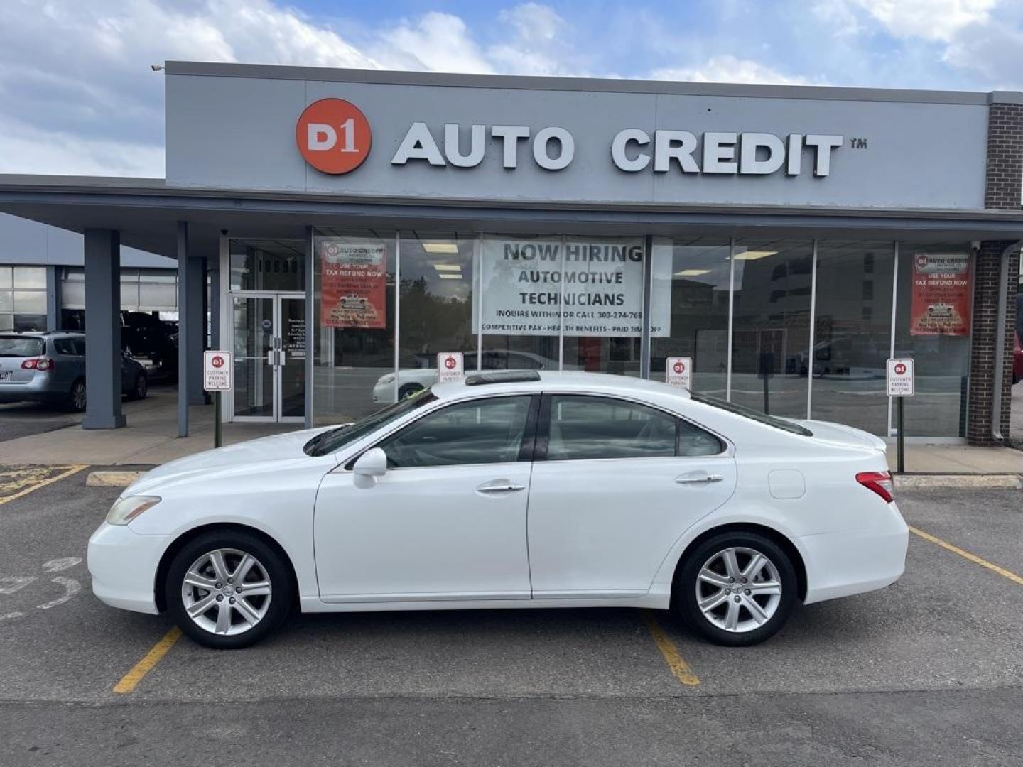 2009 White Lexus ES 350 (JTHBJ46G292) with an 3.5L V6 DOHC Dual VVT-i 24V engine, Automatic transmission, located at 8595 Washington St., Thornton, CO, 80229, (303) 287-5511, 39.852348, -104.978447 - 2009 Lexus ES<br><br>D1 Auto NEVER charges dealer fees! All cars have clean titles and have been inspected for mechanical issues. We have financing for everyone. Good credit, bad credit, first time buyers.<br>Clean CARFAX.<br>Please call Lakewood Location 303-274-7692 or Thornton 303-287-5511 to sch - Photo#0