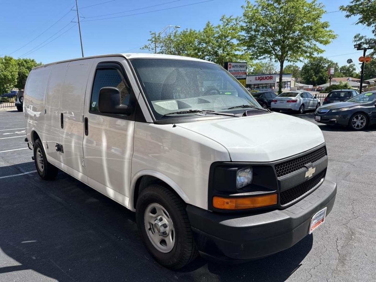 2004 Olympic White /Medium Dark Pewter Chevrolet Express Van G1500 (1GCFG15X841) with an Vortec 4.3L V6 MPI engine, Automatic transmission, located at 8595 Washington St., Thornton, CO, 80229, (303) 287-5511, 39.852348, -104.978447 - 2004 Chevrolet Express Van G1500<br><br>D1 Auto NEVER charges dealer fees! All cars have clean titles and have been inspected for mechanical issues. We have financing for everyone. Good credit, bad credit, first time buyers.<br><br>Please call Lakewood Location 303-274-7692 or Thornton 303-287-5511 - Photo#3