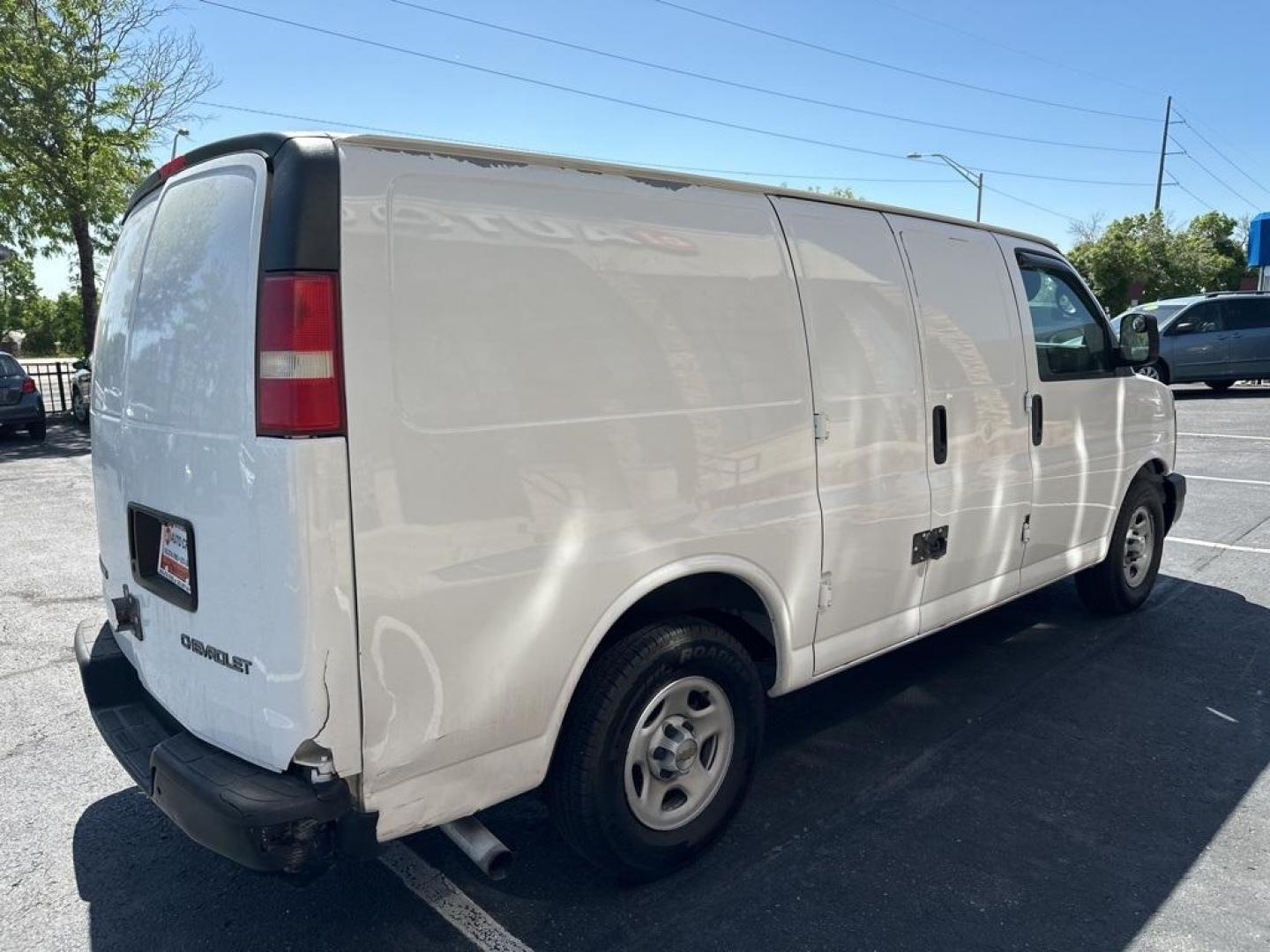 2004 Olympic White /Medium Dark Pewter Chevrolet Express Van G1500 (1GCFG15X841) with an Vortec 4.3L V6 MPI engine, Automatic transmission, located at 8595 Washington St., Thornton, CO, 80229, (303) 287-5511, 39.852348, -104.978447 - 2004 Chevrolet Express Van G1500<br><br>D1 Auto NEVER charges dealer fees! All cars have clean titles and have been inspected for mechanical issues. We have financing for everyone. Good credit, bad credit, first time buyers.<br><br>Please call Lakewood Location 303-274-7692 or Thornton 303-287-5511 - Photo#5