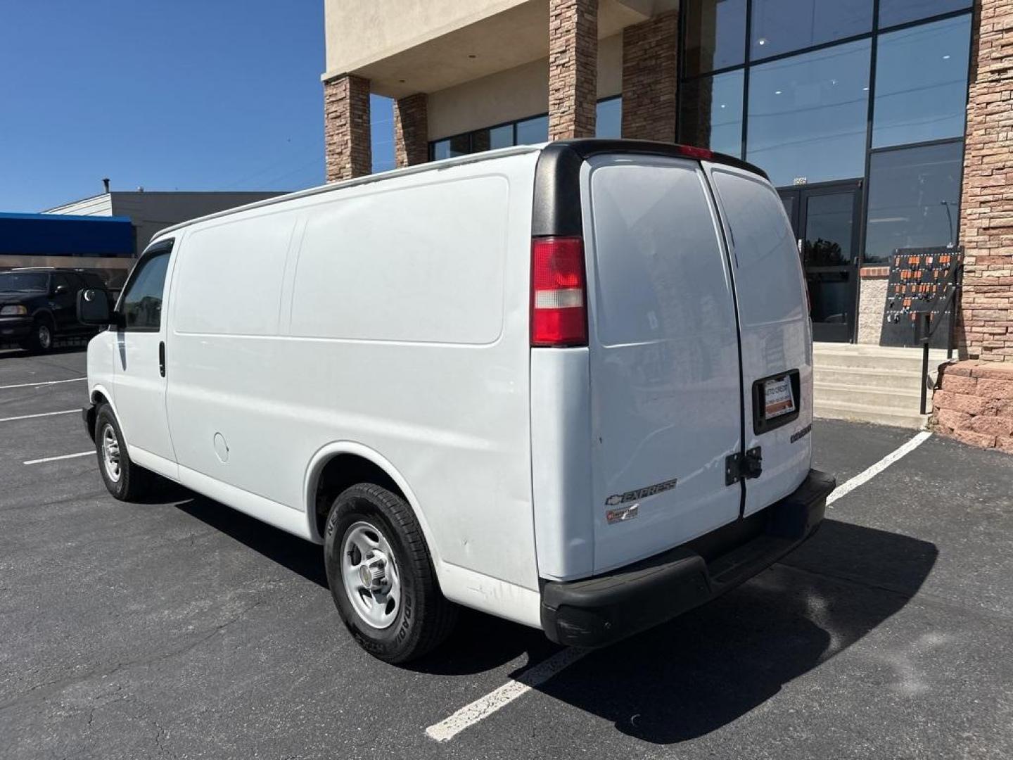 2004 Olympic White /Medium Dark Pewter Chevrolet Express Van G1500 (1GCFG15X841) with an Vortec 4.3L V6 MPI engine, Automatic transmission, located at 8595 Washington St., Thornton, CO, 80229, (303) 287-5511, 39.852348, -104.978447 - 2004 Chevrolet Express Van G1500<br><br>D1 Auto NEVER charges dealer fees! All cars have clean titles and have been inspected for mechanical issues. We have financing for everyone. Good credit, bad credit, first time buyers.<br><br>Please call Lakewood Location 303-274-7692 or Thornton 303-287-5511 - Photo#7