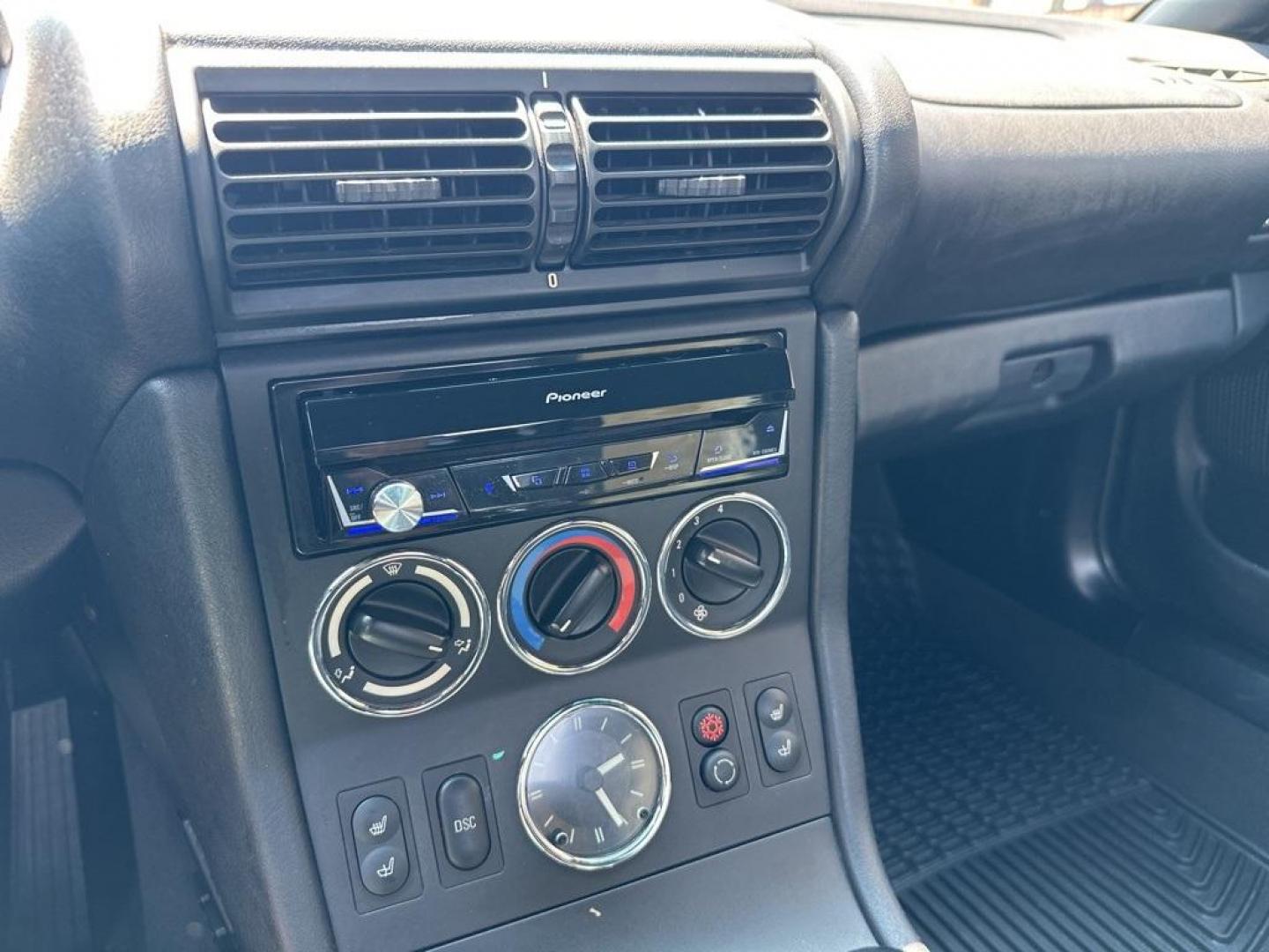 2001 Jet Black /Black BMW Z3 2.5i (WBACN33461L) with an 2.5L I6 SMPI DOHC engine, Manual transmission, located at 8595 Washington St., Thornton, CO, 80229, (303) 287-5511, 39.852348, -104.978447 - 2001 BMW Z3 In unbelivable condition inside and out!! New clutch, New Struts, Fully serviced and in perfect running condition. Everything works as it should. No cracking on any seals anywher on the car. Seats and carpet look as if they have never been sat in. 4 keys and owners manual present. Afterm - Photo#43