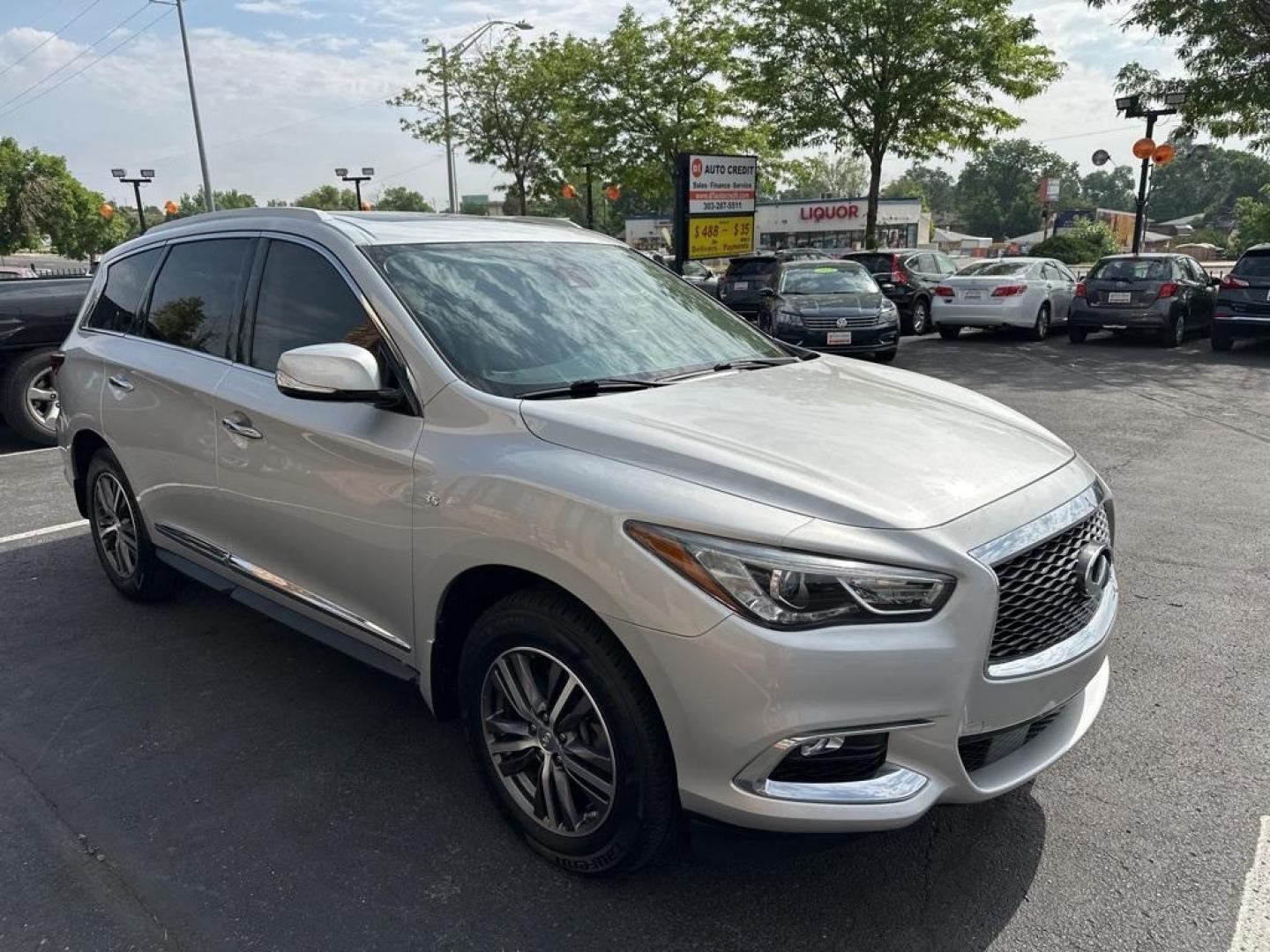 2019 Liquid Platinum /Graphite INFINITI QX60 LUXE (5N1DL0MM2KC) with an 3.5L V6 engine, CVT transmission, located at 8595 Washington St., Thornton, CO, 80229, (303) 287-5511, 39.852348, -104.978447 - 2019 INFINITI QX60, All Wheel Drive, 3rd Row Seat and in mint condition inside and out! <br>All Cars Have Clean Titles And Are Serviced Before Sale., <br>Clean Carfax, No Accident, Apple/Android Car Play, Blind Spot Monitoring, Backup Camera, Leather, Heated Seats, Bluetooth/ With Bluetooth Audio, N - Photo#3