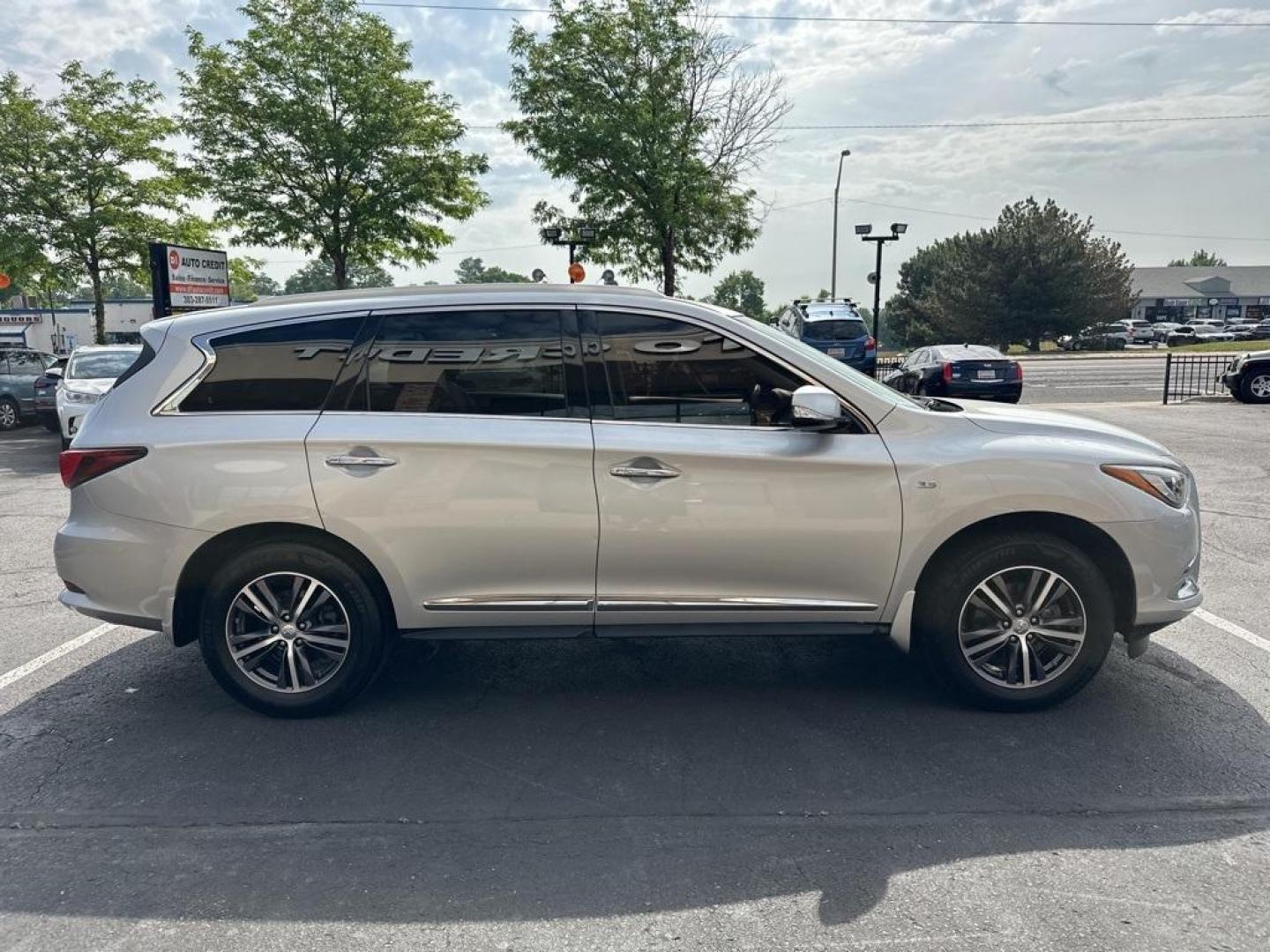 2019 Liquid Platinum /Graphite INFINITI QX60 LUXE (5N1DL0MM2KC) with an 3.5L V6 engine, CVT transmission, located at 8595 Washington St., Thornton, CO, 80229, (303) 287-5511, 39.852348, -104.978447 - 2019 INFINITI QX60, All Wheel Drive, 3rd Row Seat and in mint condition inside and out! <br>All Cars Have Clean Titles And Are Serviced Before Sale., <br>Clean Carfax, No Accident, Apple/Android Car Play, Blind Spot Monitoring, Backup Camera, Leather, Heated Seats, Bluetooth/ With Bluetooth Audio, N - Photo#4