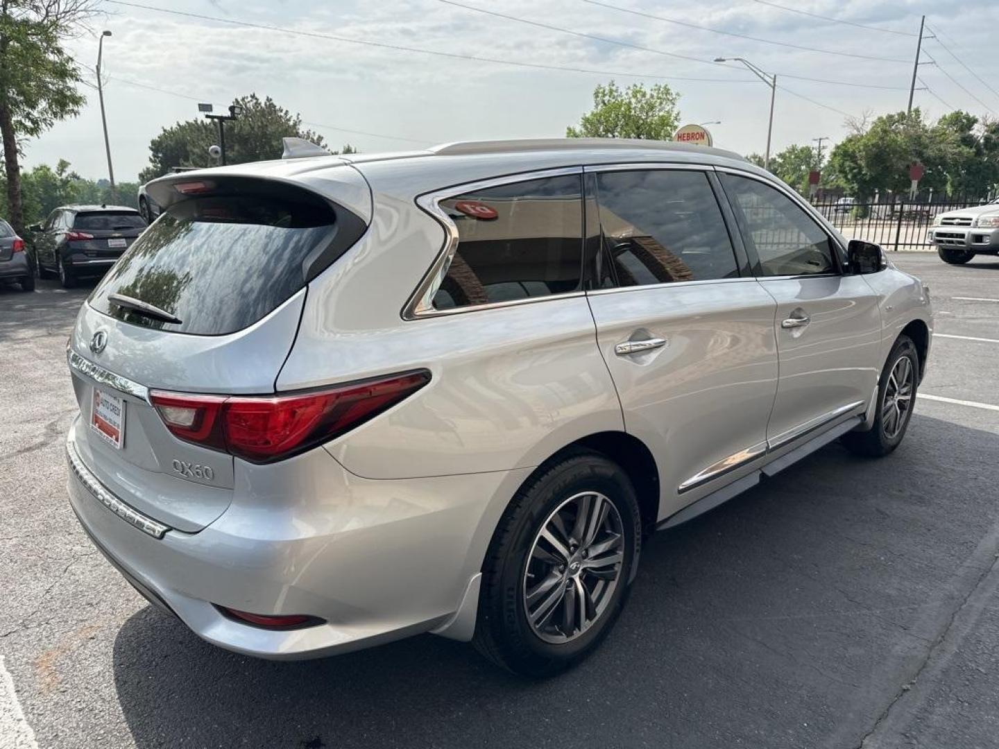 2019 Liquid Platinum /Graphite INFINITI QX60 LUXE (5N1DL0MM2KC) with an 3.5L V6 engine, CVT transmission, located at 8595 Washington St., Thornton, CO, 80229, (303) 287-5511, 39.852348, -104.978447 - 2019 INFINITI QX60, All Wheel Drive, 3rd Row Seat and in mint condition inside and out! <br>All Cars Have Clean Titles And Are Serviced Before Sale., <br>Clean Carfax, No Accident, Apple/Android Car Play, Blind Spot Monitoring, Backup Camera, Leather, Heated Seats, Bluetooth/ With Bluetooth Audio, N - Photo#5