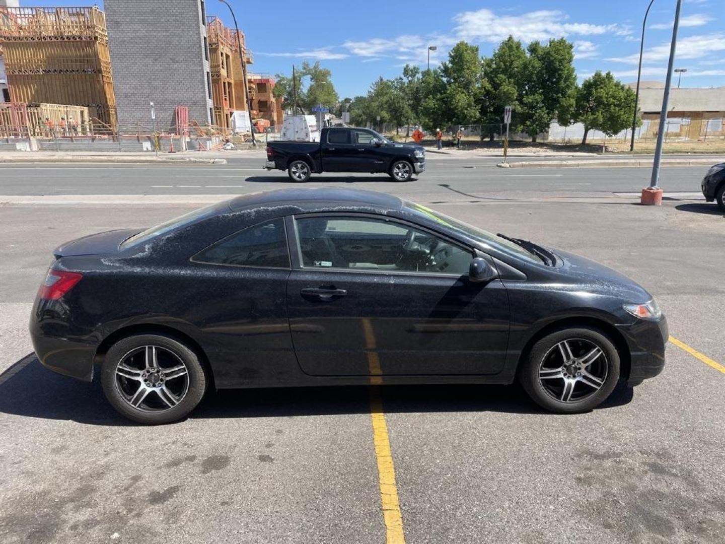 2011 Crystal Black Pearl Honda Civic LX (2HGFG1A6XBH) with an 1.8L I4 SOHC 16V i-VTEC engine, Manual transmission, located at 8595 Washington St., Thornton, CO, 80229, (303) 287-5511, 39.852348, -104.978447 - 2011 Honda Civic<br><br>D1 Auto NEVER charges dealer fees! All cars have clean titles and have been inspected for mechanical issues. We have financing for everyone. Good credit, bad credit, first time buyers.<br>Clean CARFAX.<br>Please call Lakewood Location 303-274-7692 or Thornton 303-287-5511 to - Photo#5