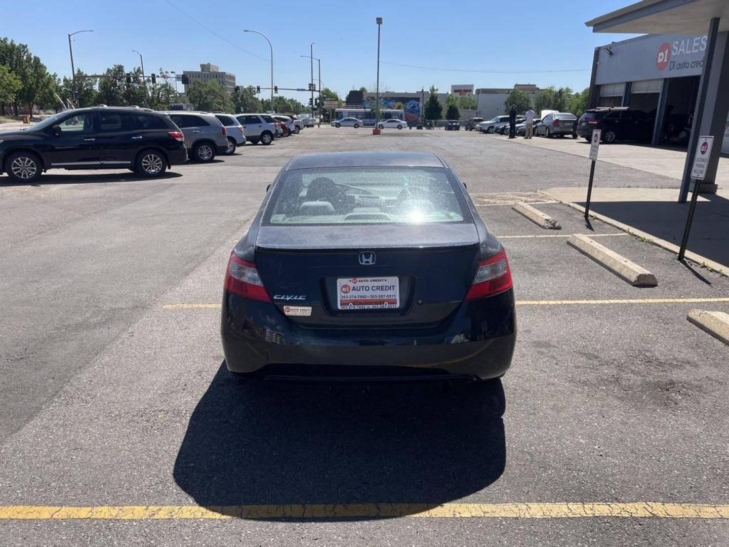 2011 Crystal Black Pearl Honda Civic LX (2HGFG1A6XBH) with an 1.8L I4 SOHC 16V i-VTEC engine, Manual transmission, located at 8595 Washington St., Thornton, CO, 80229, (303) 287-5511, 39.852348, -104.978447 - 2011 Honda Civic<br><br>D1 Auto NEVER charges dealer fees! All cars have clean titles and have been inspected for mechanical issues. We have financing for everyone. Good credit, bad credit, first time buyers.<br>Clean CARFAX.<br>Please call Lakewood Location 303-274-7692 or Thornton 303-287-5511 to - Photo#6