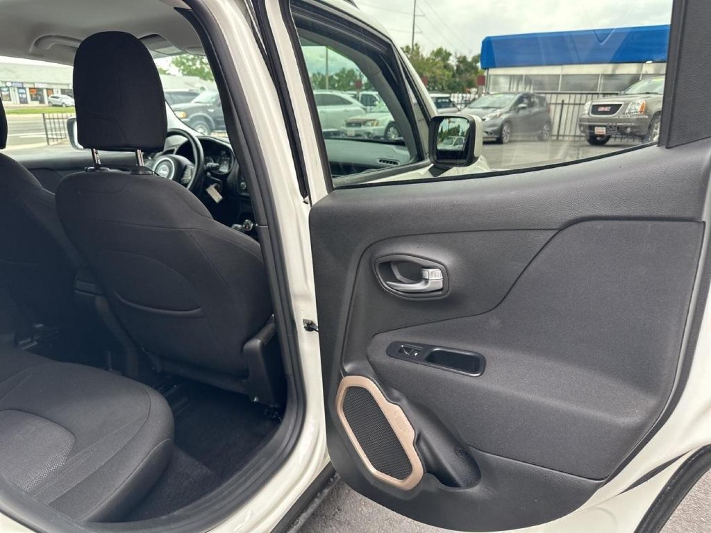 2015 Alpine White /Black Jeep Renegade Latitude (ZACCJABT4FP) with an 2.4L I4 MultiAir engine, Automatic transmission, located at 8595 Washington St., Thornton, CO, 80229, (303) 287-5511, 39.852348, -104.978447 - 2015 Jeep Renegade<br><br>D1 Auto NEVER charges dealer fees! All cars have clean titles and have been inspected for mechanical issues. We have financing for everyone. Good credit, bad credit, first time buyers.<br><br>Please call Lakewood Location 303-274-7692 or Thornton 303-287-5511 to schedule a - Photo#18