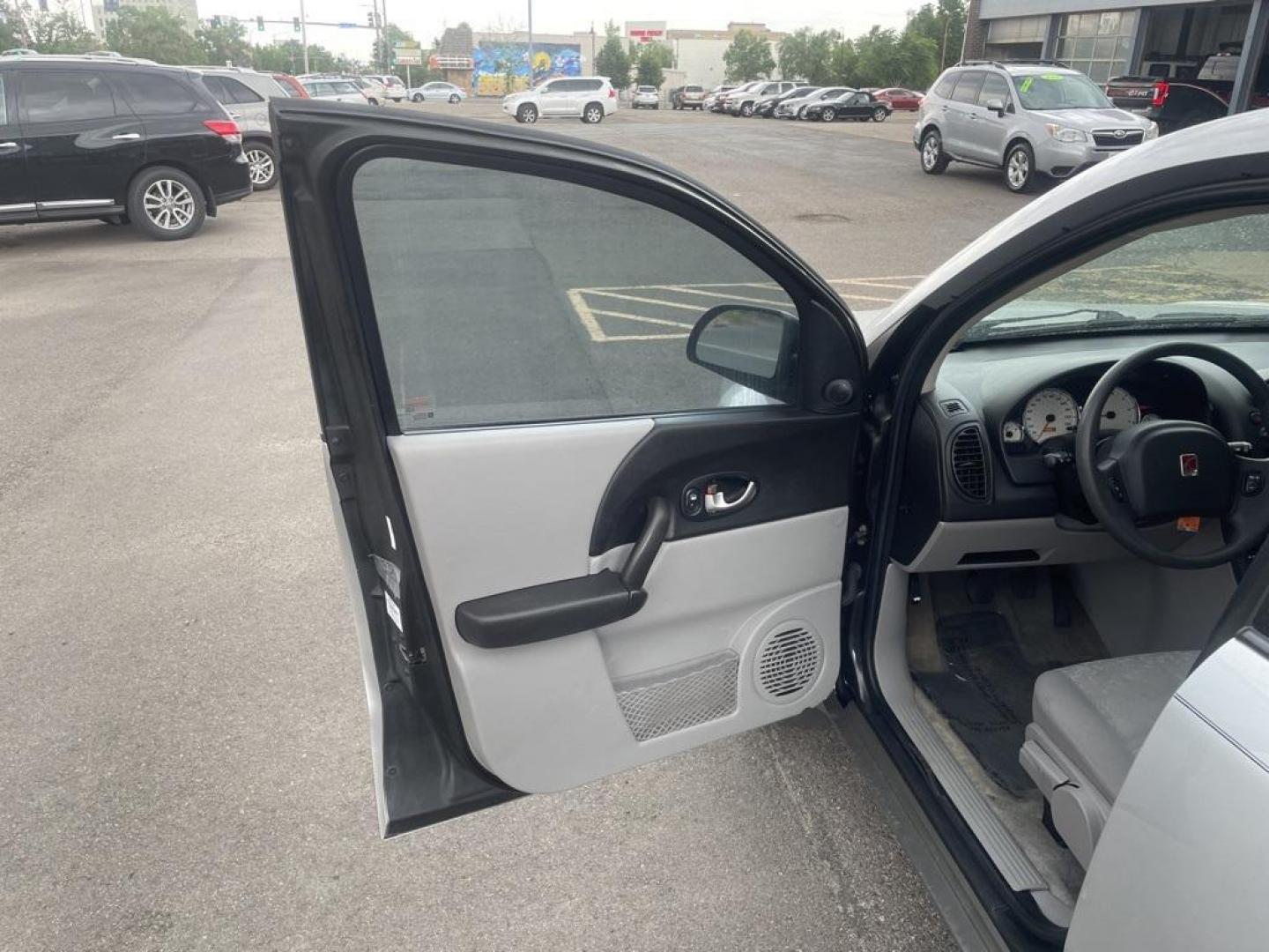 2004 Silver Nickel /Grey Saturn VUE Base (5GZCZ23DX4S) with an 2.2L I4 MPI DOHC engine, Manual transmission, located at 8595 Washington St., Thornton, CO, 80229, (303) 287-5511, 39.852348, -104.978447 - 2004 Saturn VUE<br><br>D1 Auto NEVER charges dealer fees! All cars have clean titles and have been inspected for mechanical issues. We have financing for everyone. Good credit, bad credit, first time buyers.<br>CARFAX One-Owner.<br>Please call Lakewood Location 303-274-7692 or Thornton 303-287-5511 - Photo#12