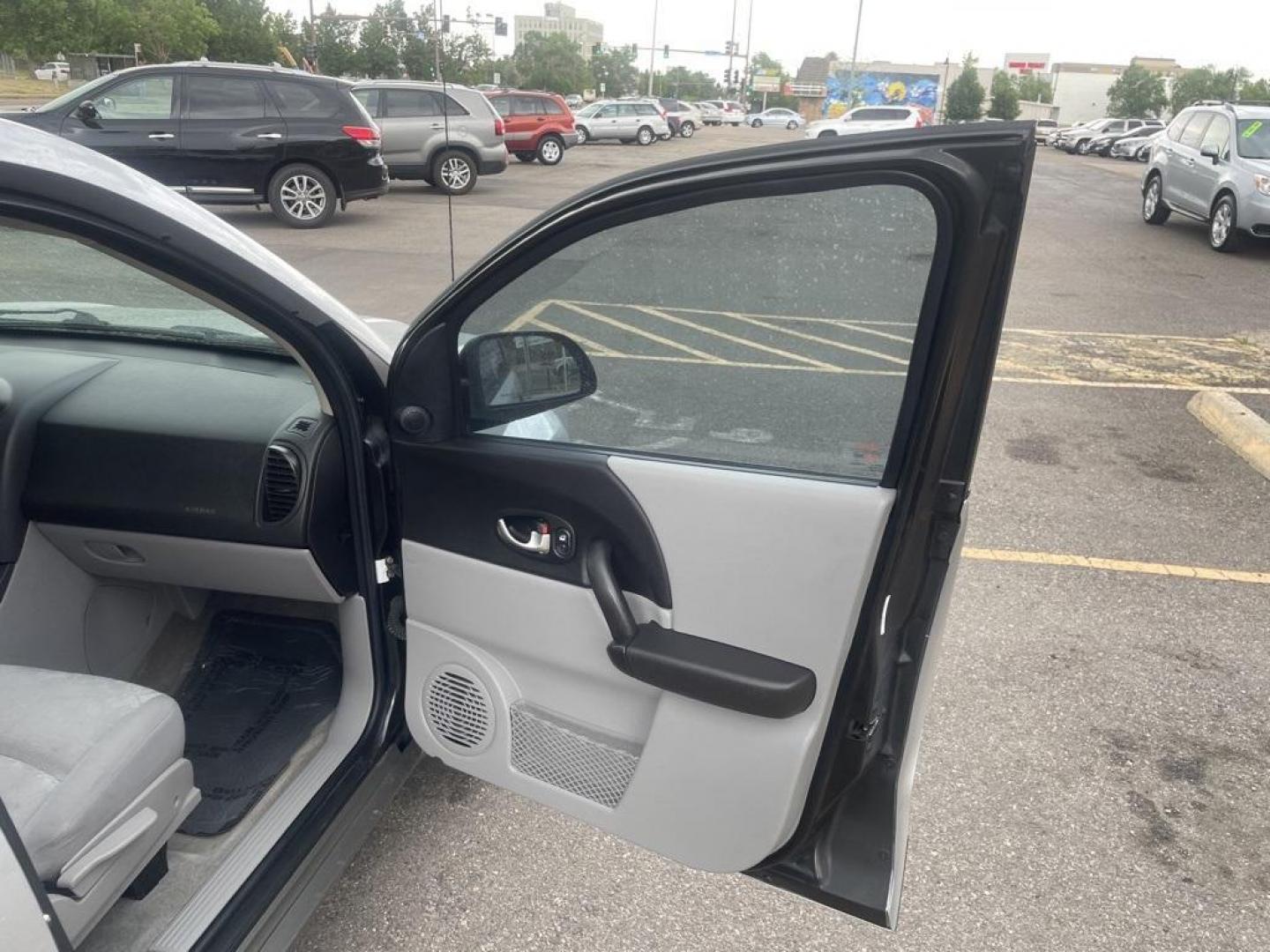 2004 Silver Nickel /Grey Saturn VUE Base (5GZCZ23DX4S) with an 2.2L I4 MPI DOHC engine, Manual transmission, located at 8595 Washington St., Thornton, CO, 80229, (303) 287-5511, 39.852348, -104.978447 - 2004 Saturn VUE<br><br>D1 Auto NEVER charges dealer fees! All cars have clean titles and have been inspected for mechanical issues. We have financing for everyone. Good credit, bad credit, first time buyers.<br>CARFAX One-Owner.<br>Please call Lakewood Location 303-274-7692 or Thornton 303-287-5511 - Photo#18