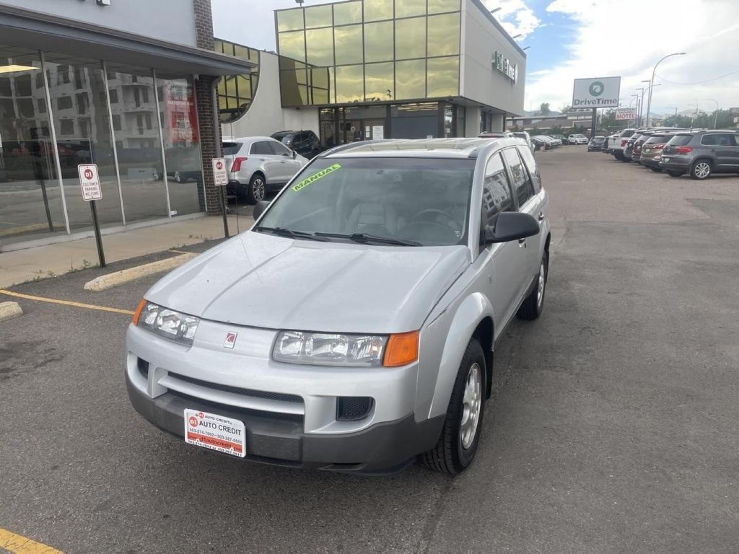 2004 Silver Nickel /Grey Saturn VUE Base (5GZCZ23DX4S) with an 2.2L I4 MPI DOHC engine, Manual transmission, located at 8595 Washington St., Thornton, CO, 80229, (303) 287-5511, 39.852348, -104.978447 - 2004 Saturn VUE<br><br>D1 Auto NEVER charges dealer fees! All cars have clean titles and have been inspected for mechanical issues. We have financing for everyone. Good credit, bad credit, first time buyers.<br>CARFAX One-Owner.<br>Please call Lakewood Location 303-274-7692 or Thornton 303-287-5511 - Photo#2