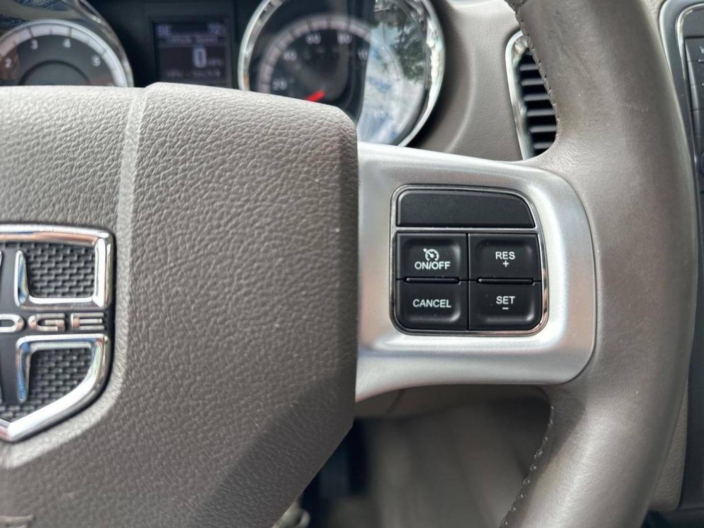 2013 Deep Cherry Red Crystal Pearlcoat /Dark Graystone/Medium Graystone Interior Dodge Durango Crew (1C4RDJDG6DC) with an 3.6L V6 Flex Fuel 24V VVT engine, Automatic transmission, located at 8595 Washington St., Thornton, CO, 80229, (303) 287-5511, 39.852348, -104.978447 - 2013 Dodge Durango<br><br>D1 Auto NEVER charges dealer fees! All cars have clean titles and have been inspected for mechanical issues. We have financing for everyone. Good credit, bad credit, first time buyers.<br><br>Please call Lakewood Location 303-274-7692 or Thornton 303-287-5511 to schedule a - Photo#29