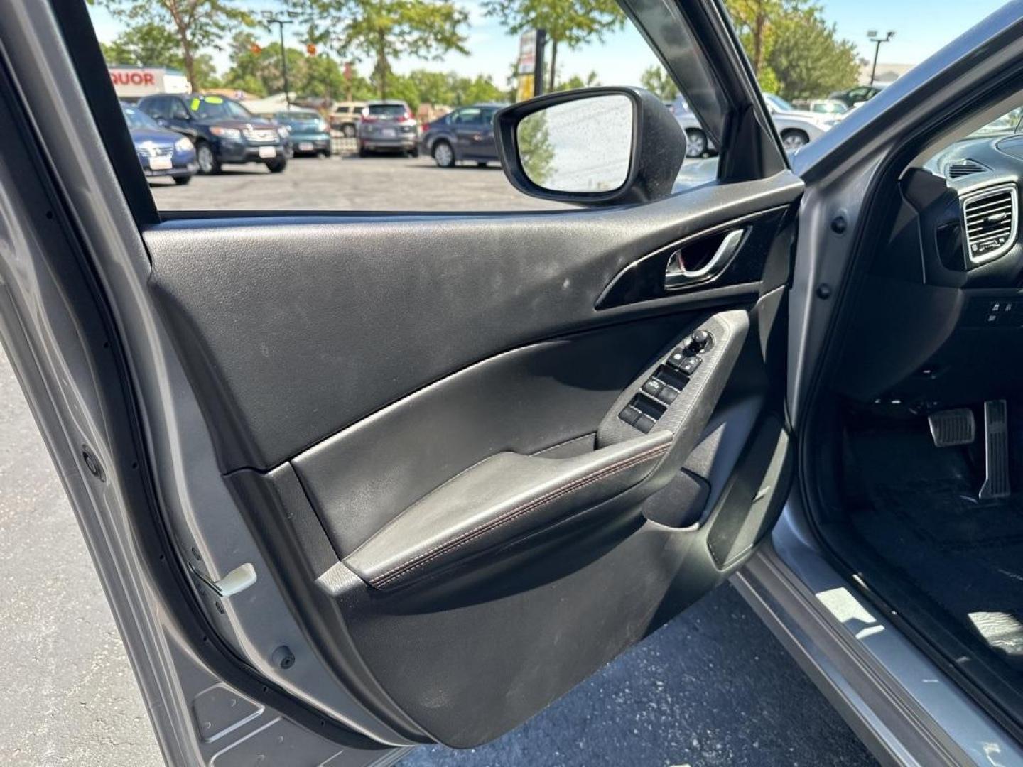 2015 Liquid Silver Metallic /Black Mazda Mazda3 s Touring (JM1BM1V30F1) with an SKYACTIV 2.5L 4-Cylinder DOHC 16V engine, Automatic transmission, located at 8595 Washington St., Thornton, CO, 80229, (303) 287-5511, 39.852348, -104.978447 - 2015 Mazda Mazda3<br><br>D1 Auto NEVER charges dealer fees! All cars have clean titles and have been inspected for mechanical issues. We have financing for everyone. Good credit, bad credit, first time buyers.<br><br>Please call Lakewood Location 303-274-7692 or Thornton 303-287-5511 to schedule a t - Photo#17